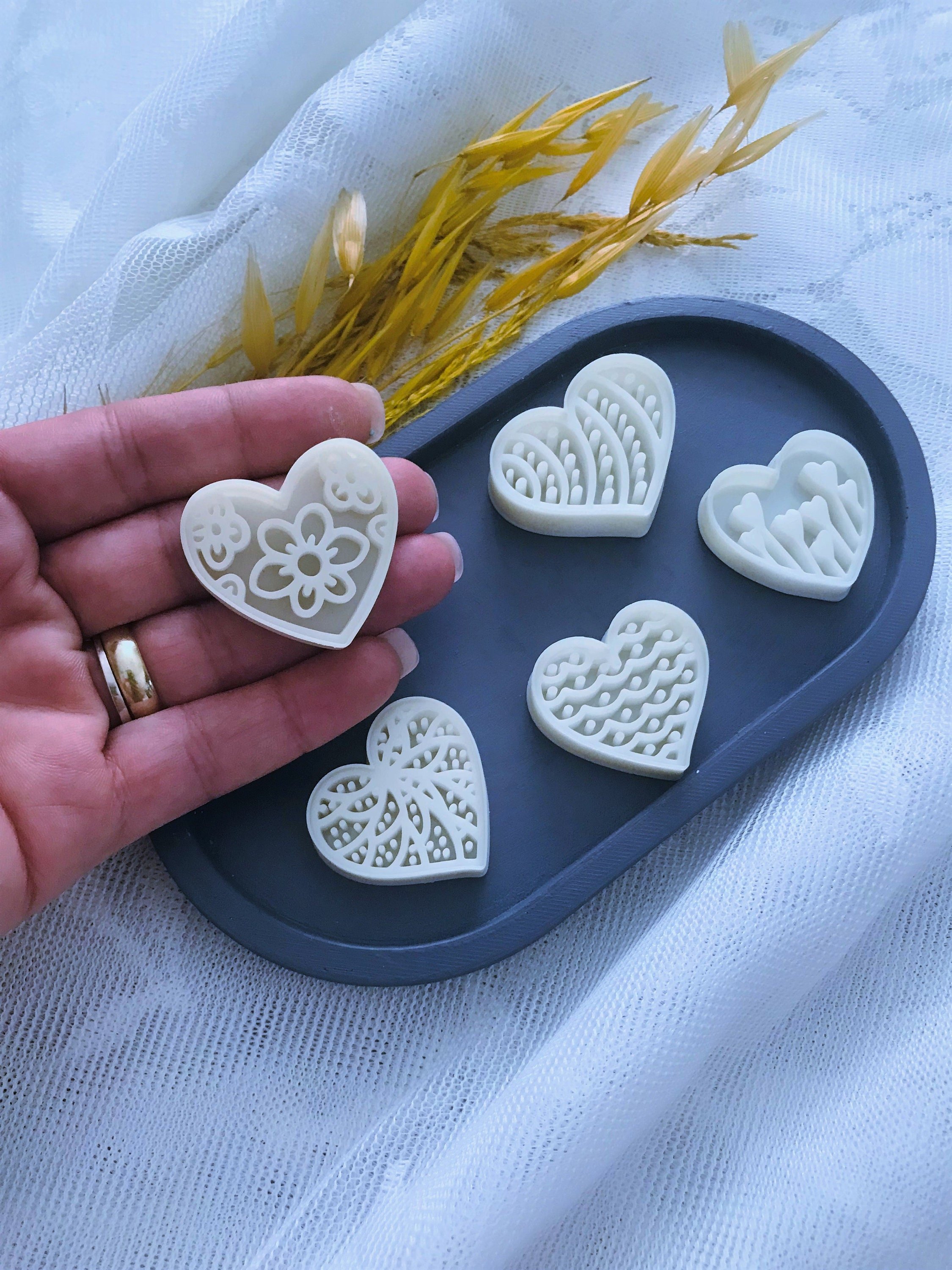 ❤️ 5-in-1 Heart Pattern Clay Cutter Set – Perfect for Jewelry Making & Baking! ❤️
