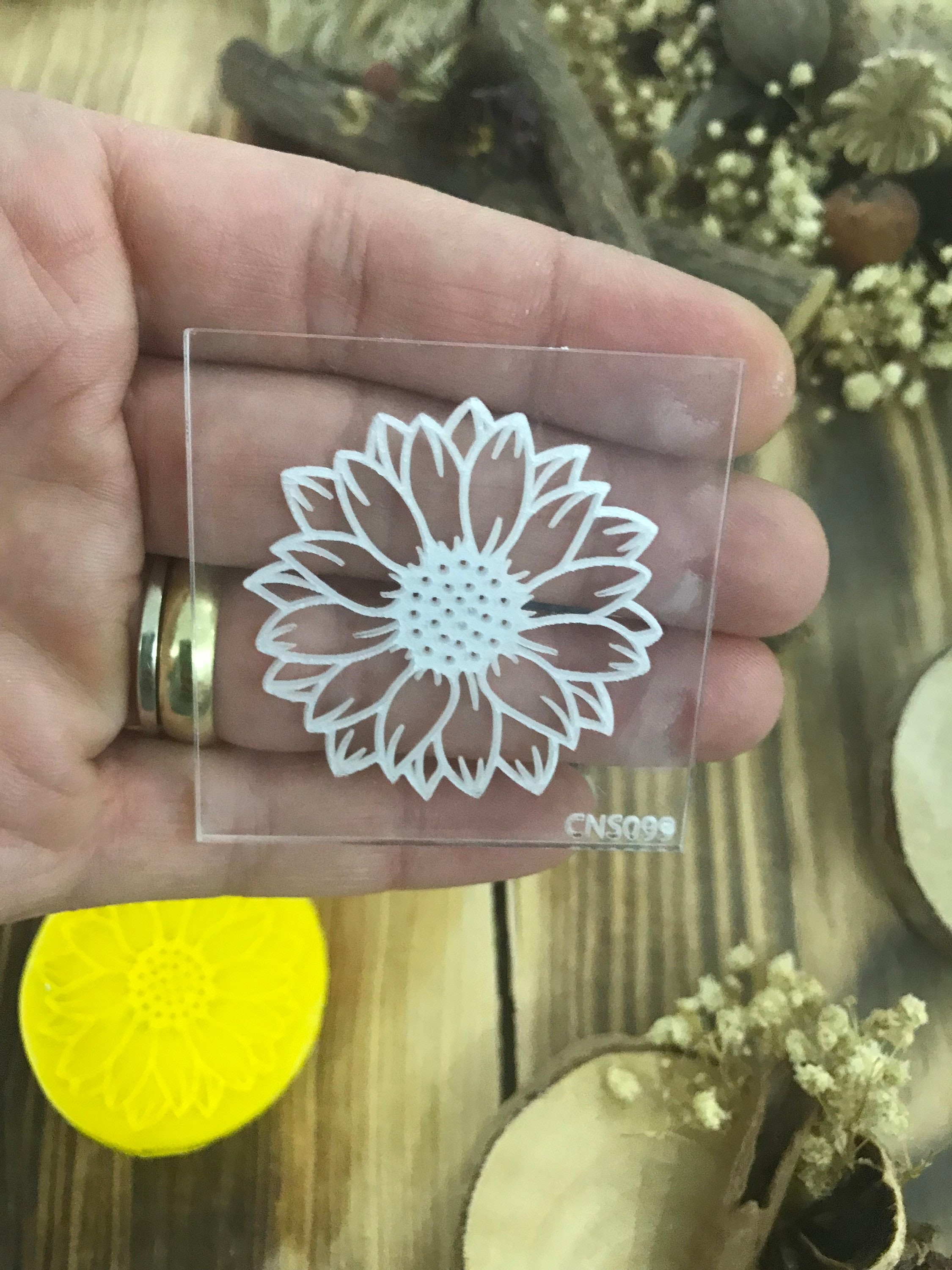 Daisy Rubber or Acrylic Texture Mat – Polymer Clay Stamp, Embossing Tool, Acrylic Texture Sheet, Plaque, Tile for Fimo, Sculpey, Cernit