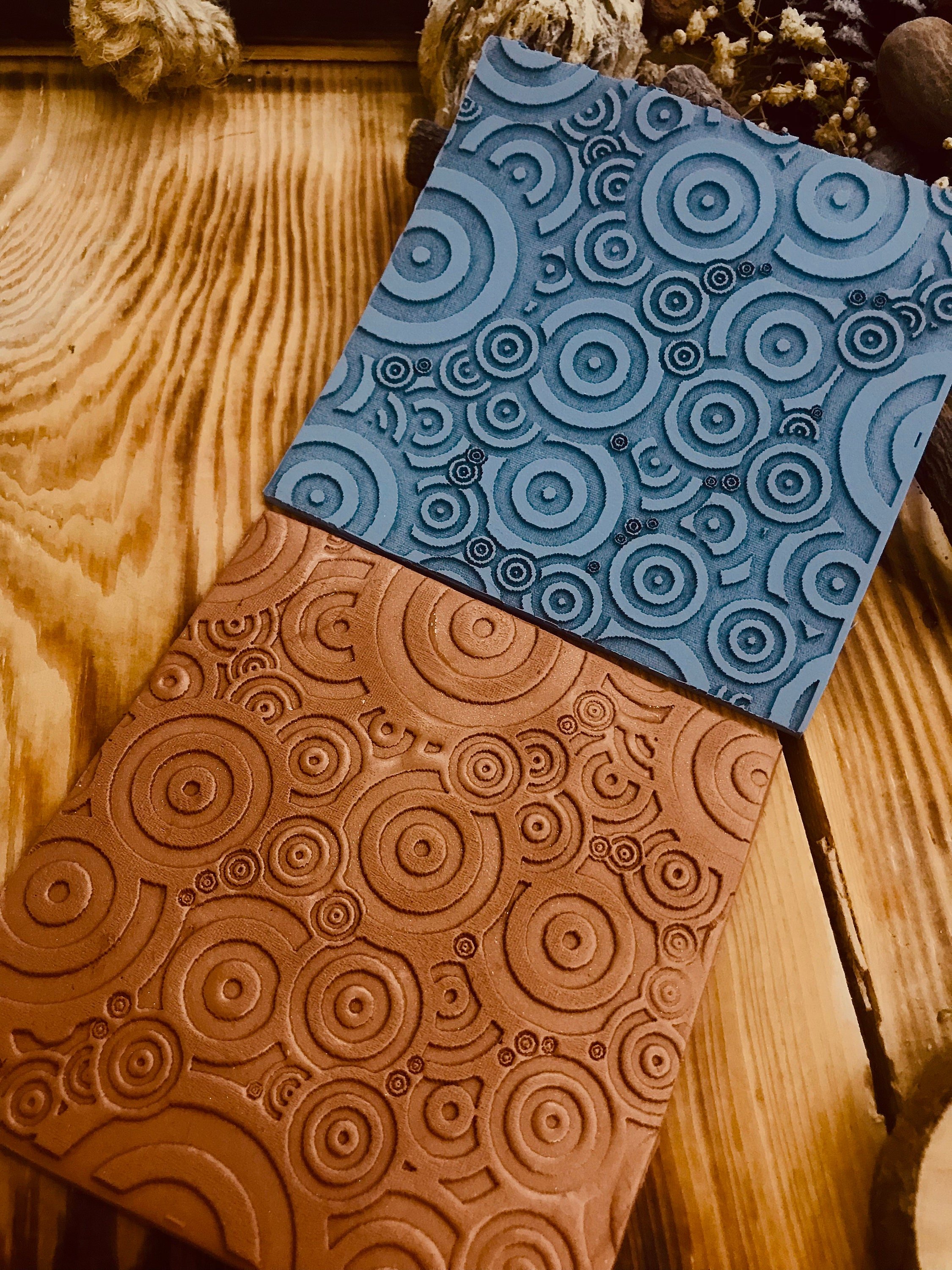 Circle Geometrical Pattern Rubber Texture Mat – 10x10 cm Rubber Sheet for Polymer Clay, Jewelry Making & Clay Rolling Tools