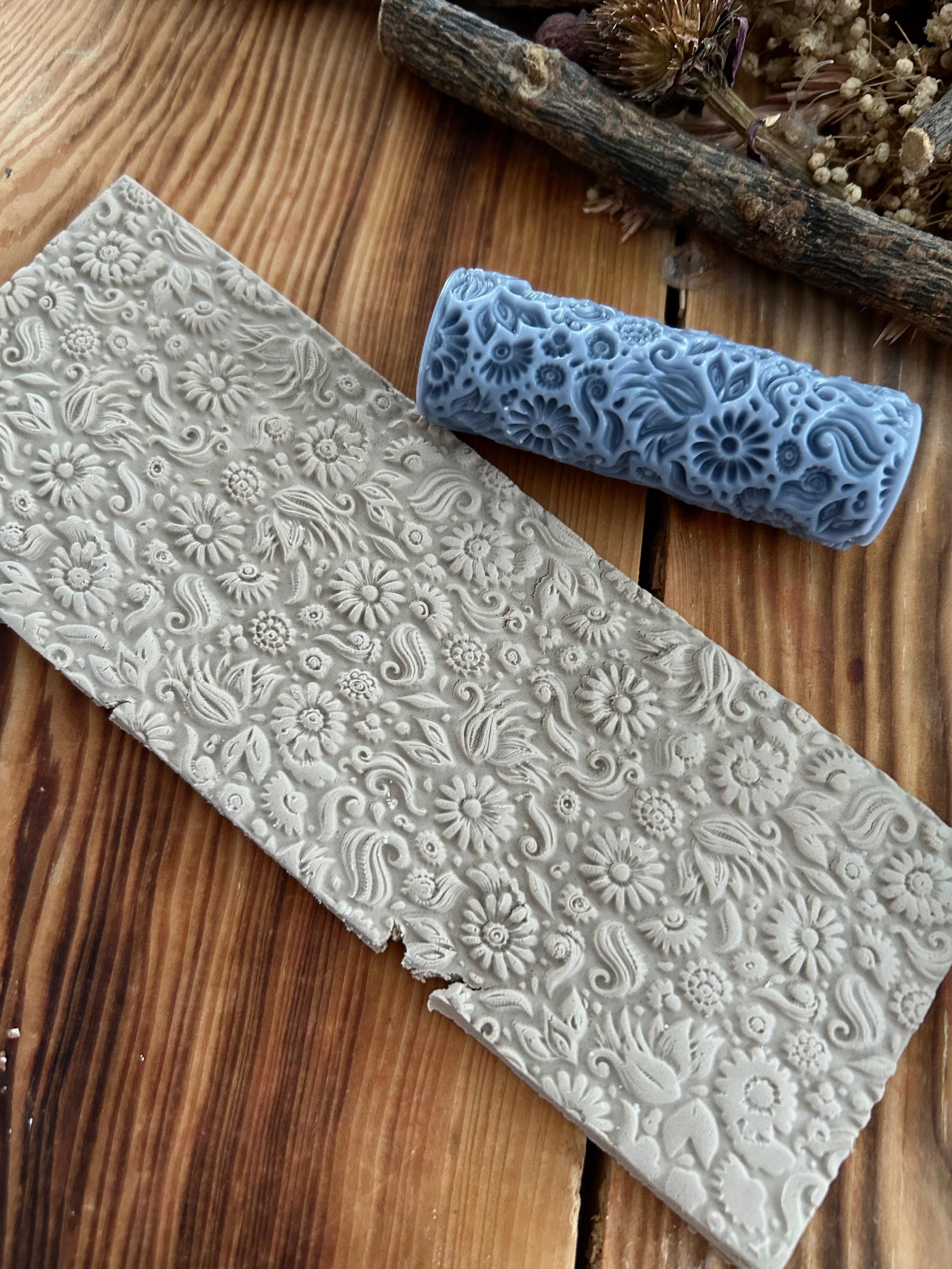 Cute Floral Border Texture Roller for Polymer Clay – 7cm Embossing Roller for Air Dry Clay, Cookie Dough, Ceramic, Fondant, DIY Floral Pattern Tool