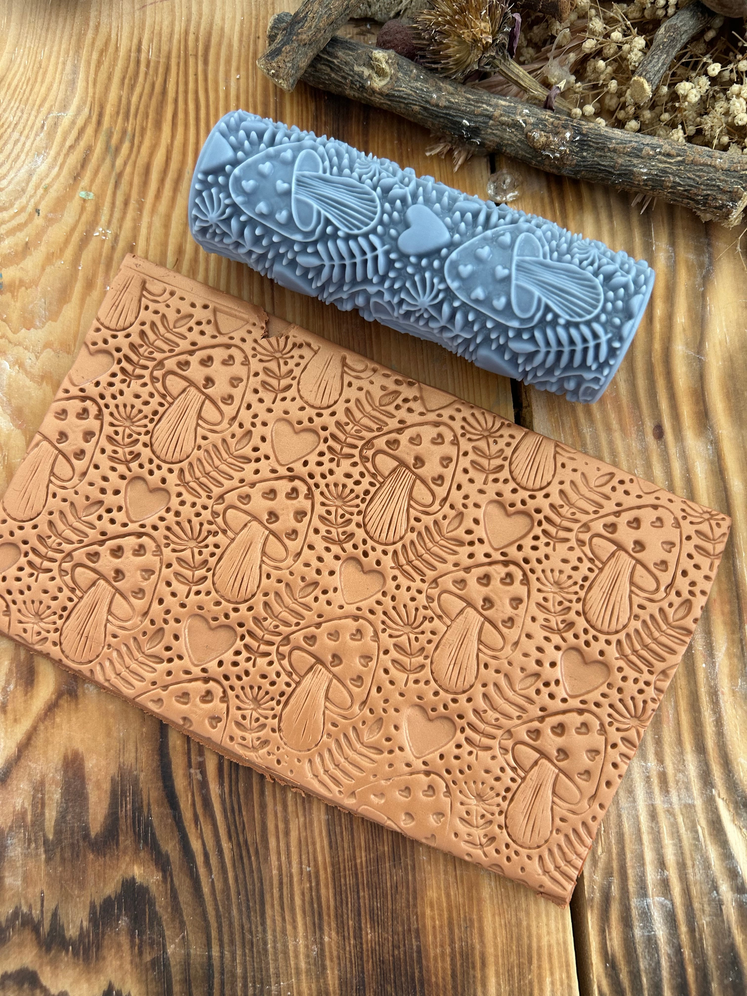Mushroom Heart Pattern Texture Roller – 10cm Embossing Roller for Polymer Clay, Air Dry Clay, Soap, Metal Clay & DIY Crafts