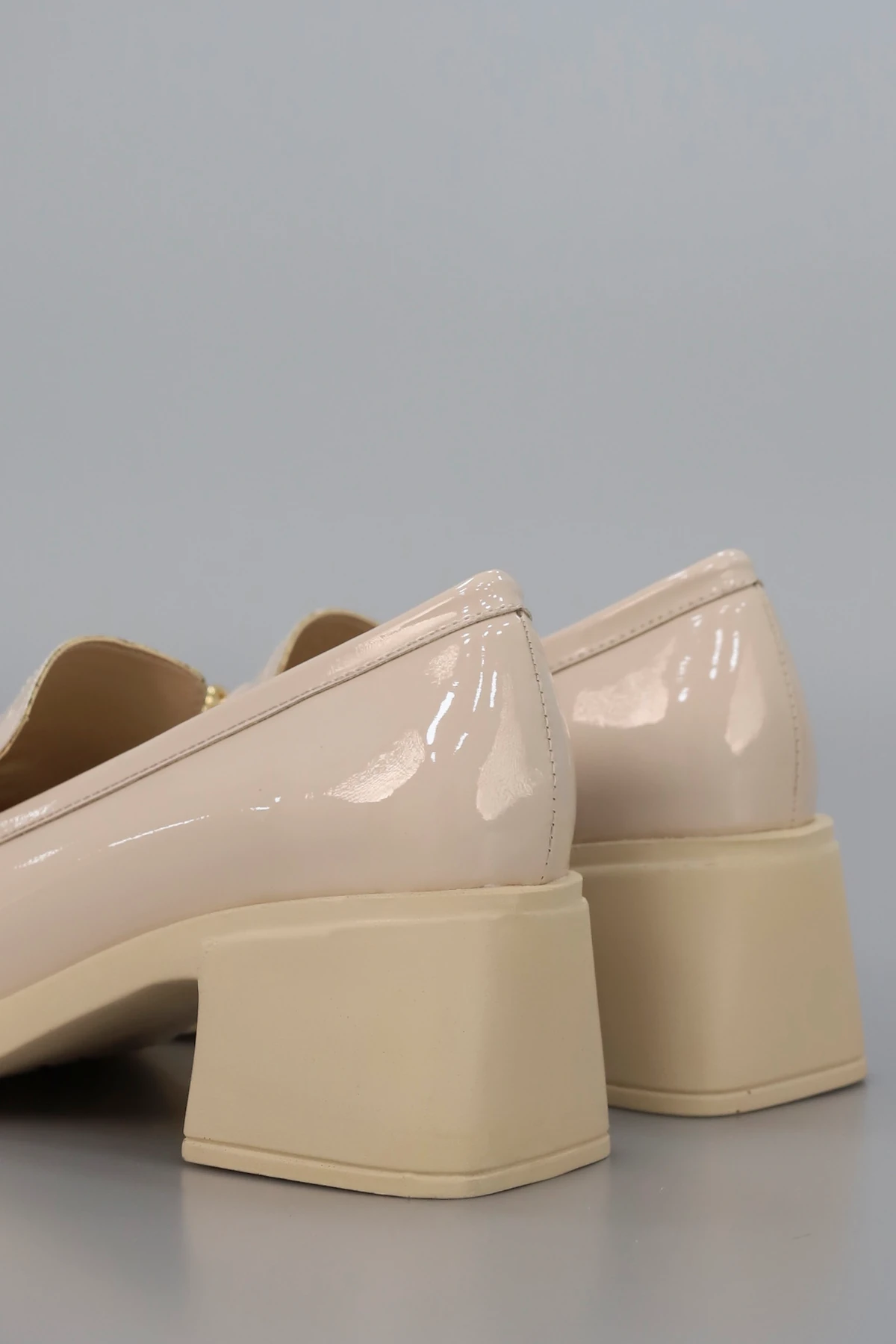 RC 700 Toka Detaylı Topuklu Loafer