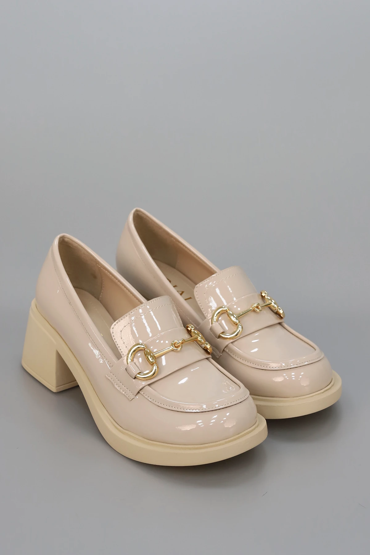 RC 700 Toka Detaylı Topuklu Loafer