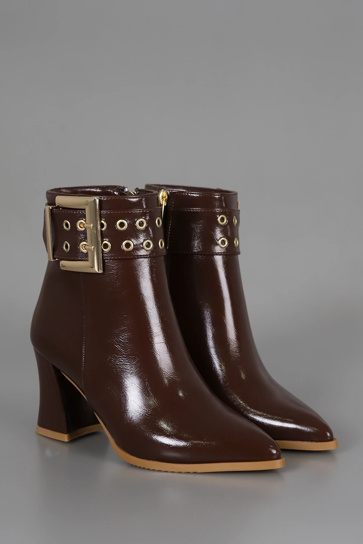 EGD 210 Yandan Kemer Toka Detaylı Yüksek Topuklu Bot