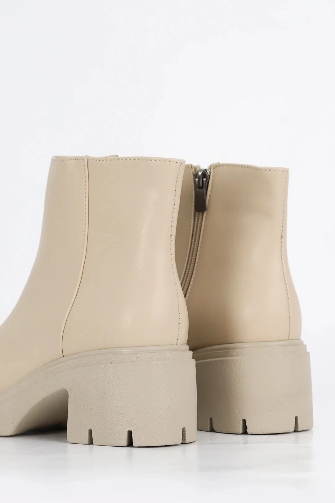 NVL 557 Yandan Fermuarlı Orta Topuk Yarım Bot