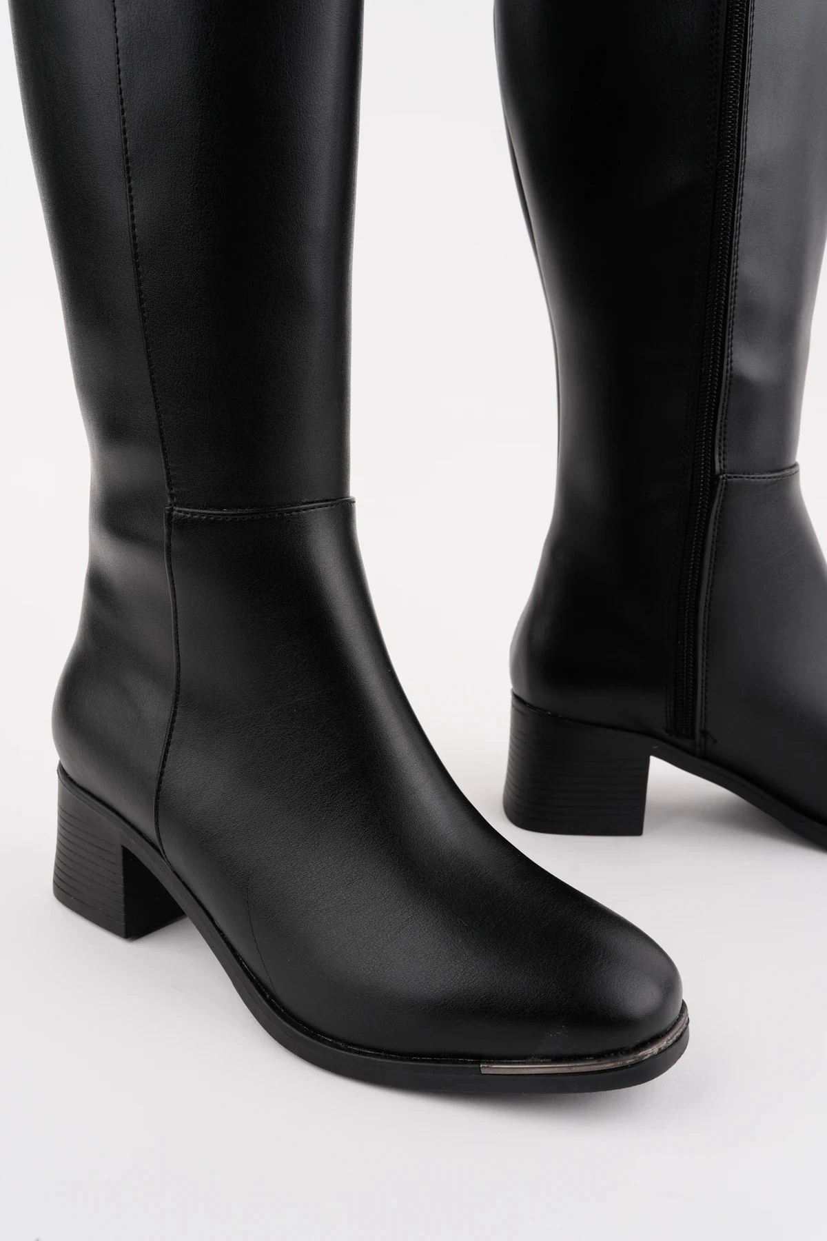 CLN 004 Yüksek Topuklu Fermuarlı Çizme