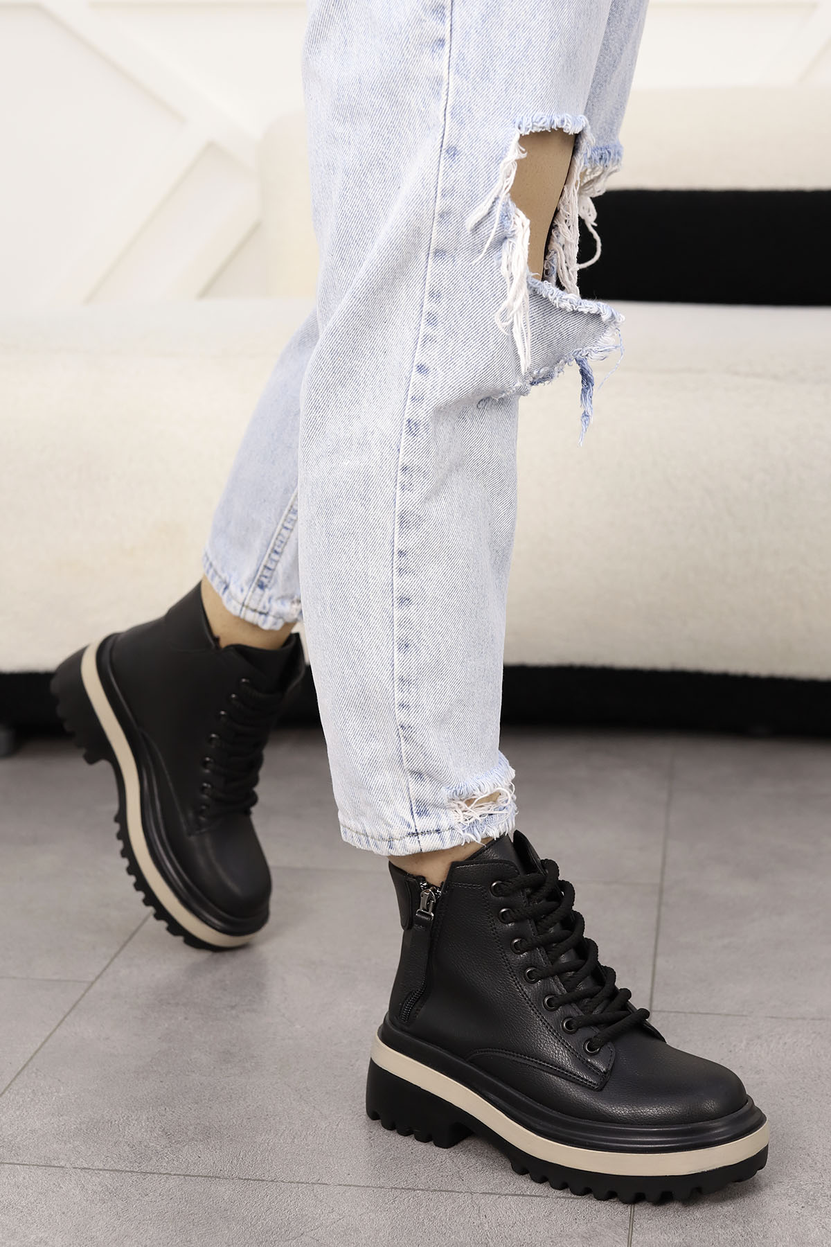 DVMD 102 Yüksek Tabanlı Fermuar Detaylı Bağcıklı Bot