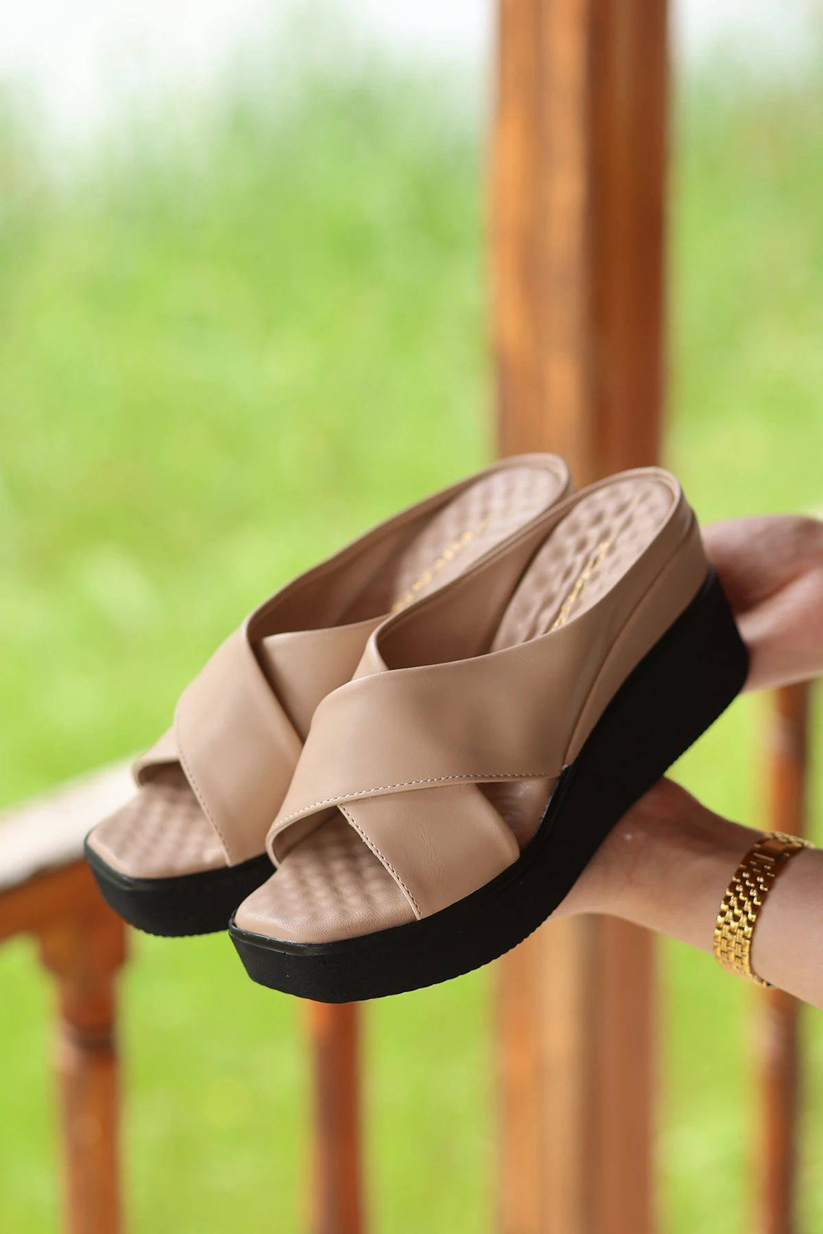 TBK Çapraz Detay Terlik