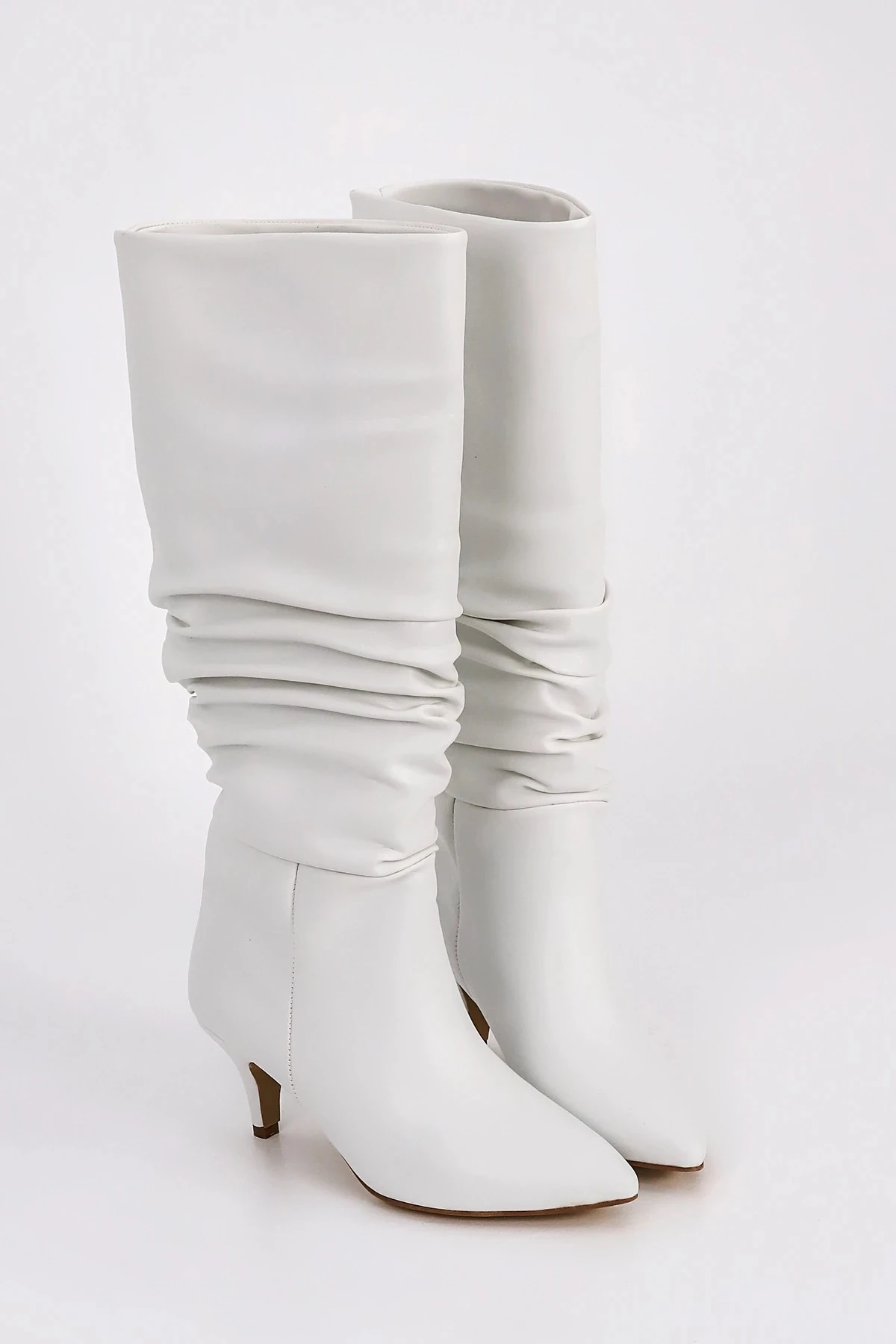 SLÇ 107 İnce Alçak Topuk Körüklü Çizme