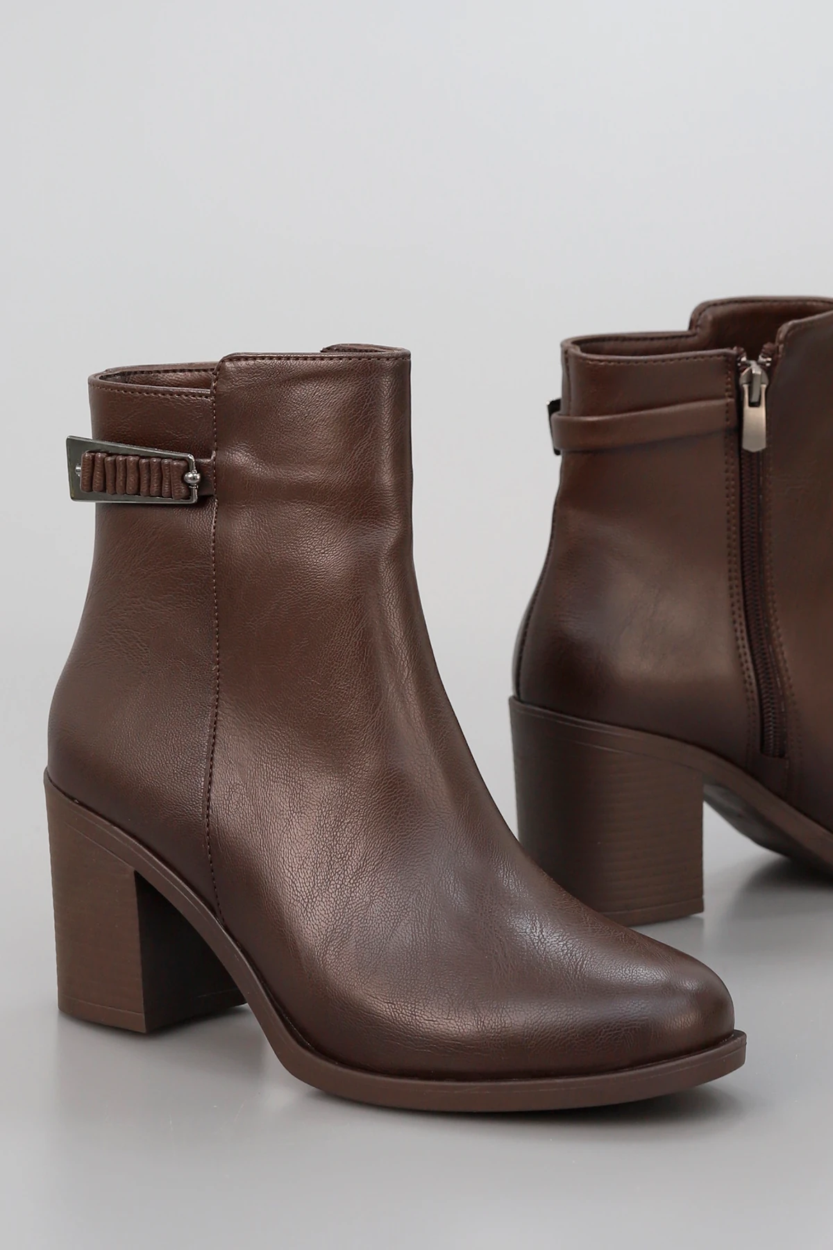 BLN SY410 Büzgülü Toka Detay Yüksek Tabanlı Kısa Bot