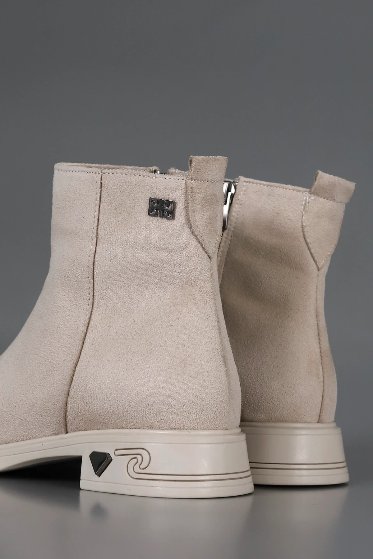 BLN SY 300 Topuk Detaylı Fermuarlı Bot