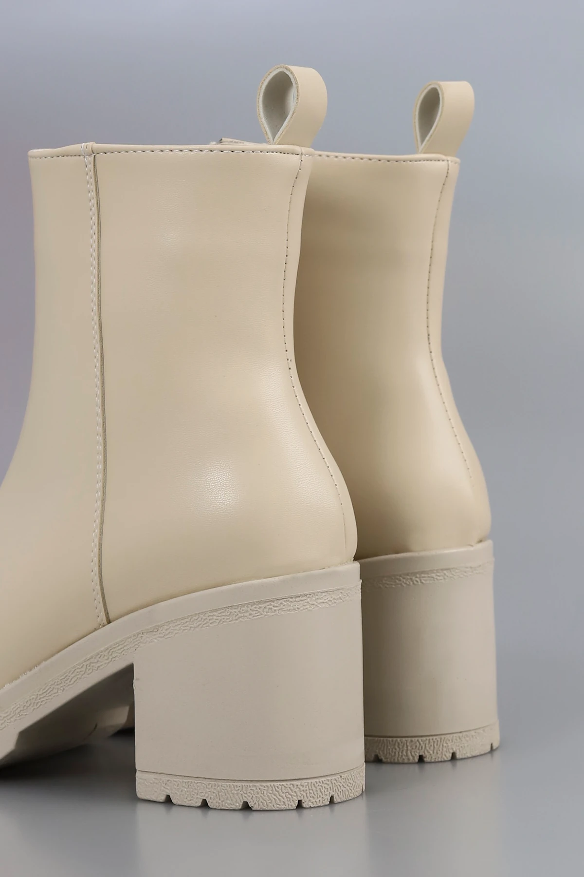 NVL 7510 Fermuarlı Kalın Topuklu Bot