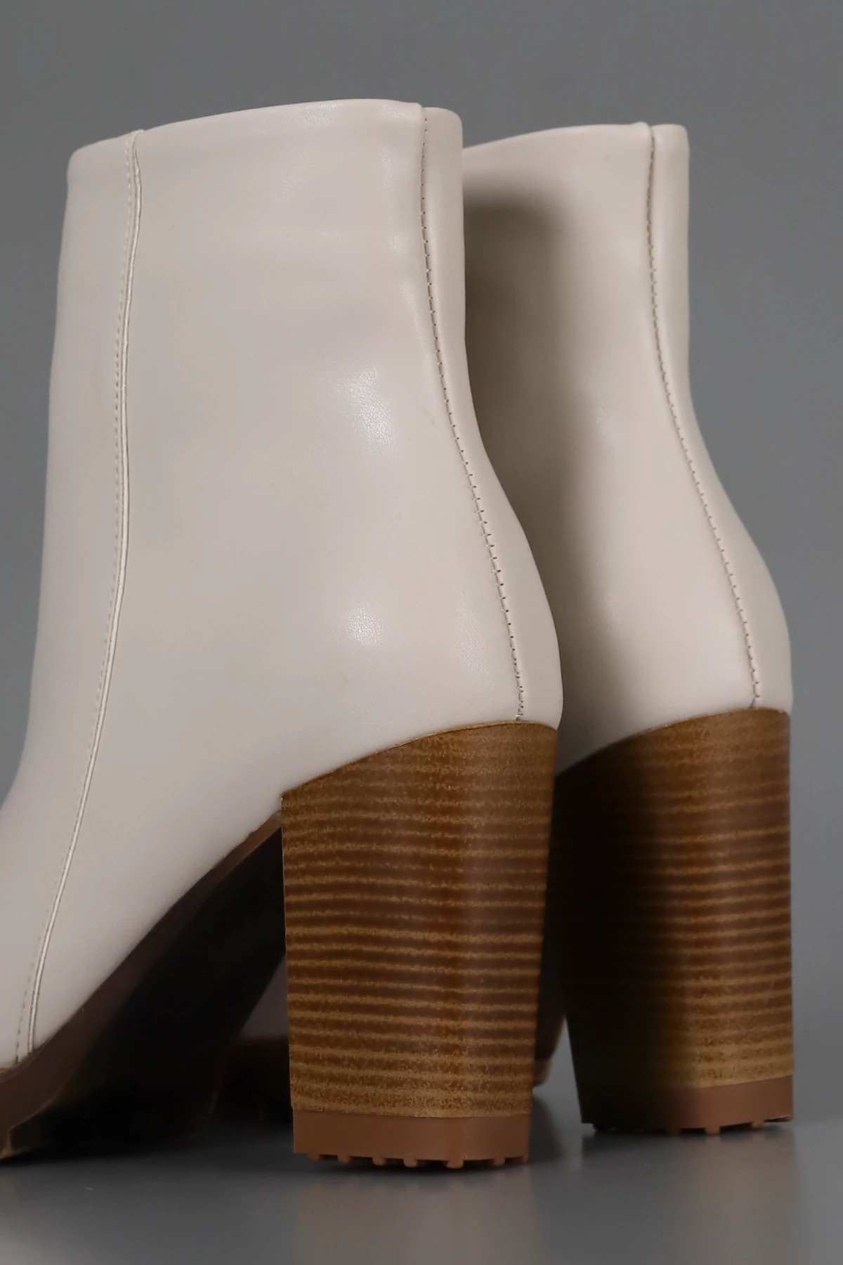 STR 700 Kalın Topuklu Fermuarlı Bot