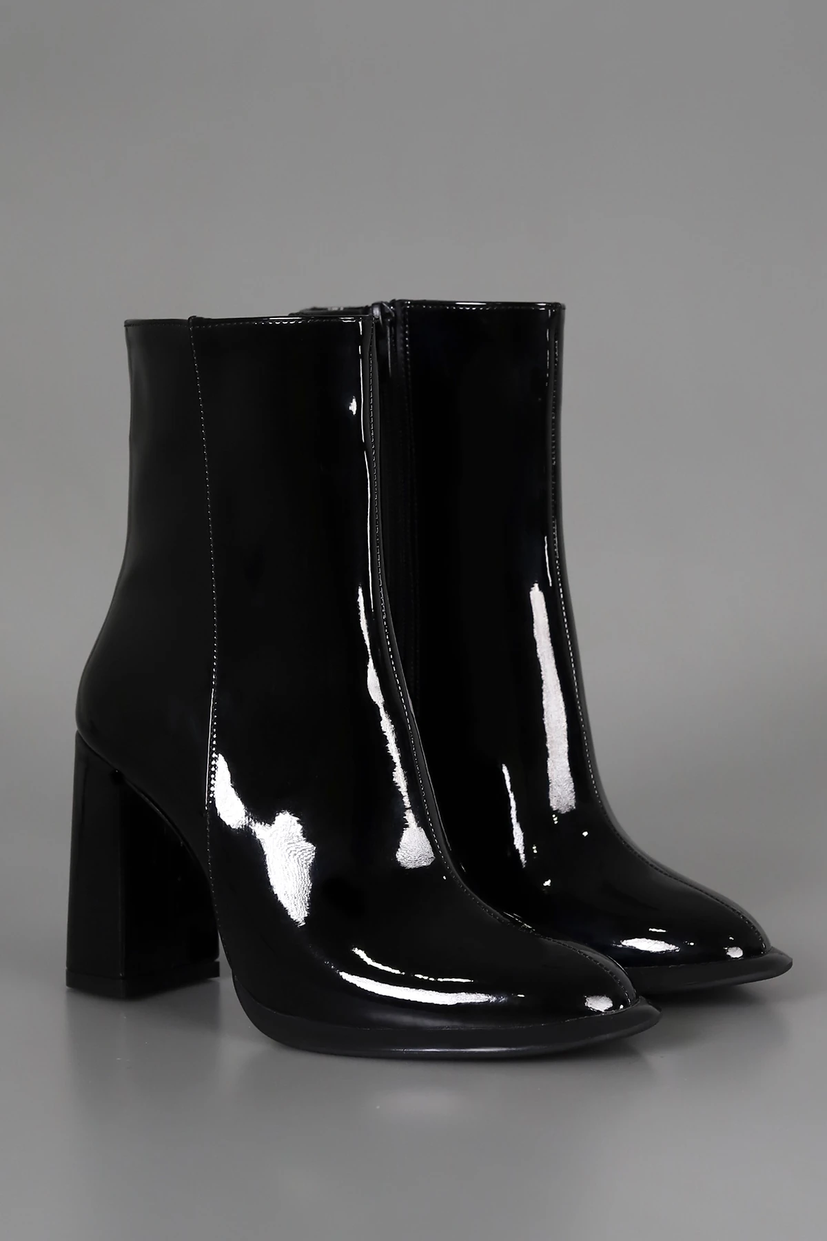 RS 1505 Fermuarlı Yüksek Topuklu Bot - SİYAH