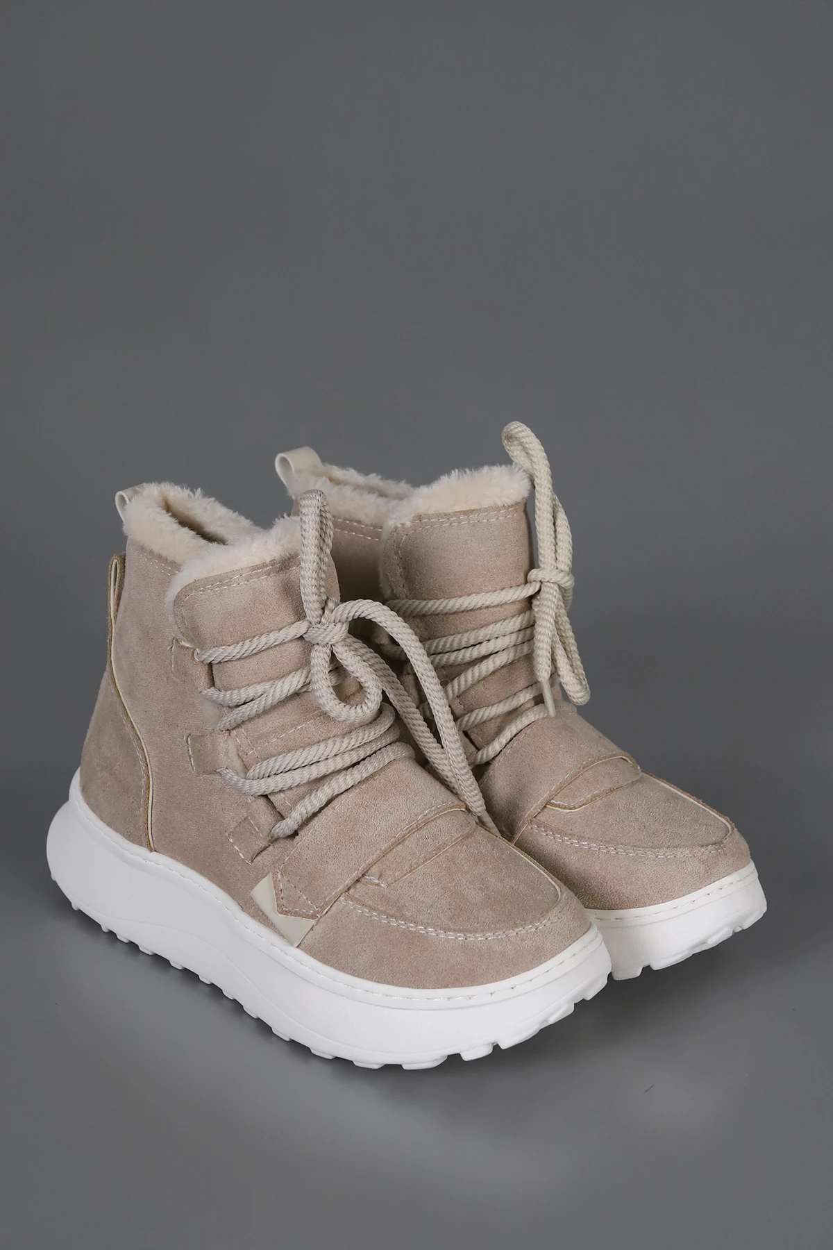 BTD02 Halat İp Detaylı Kürklü Bot