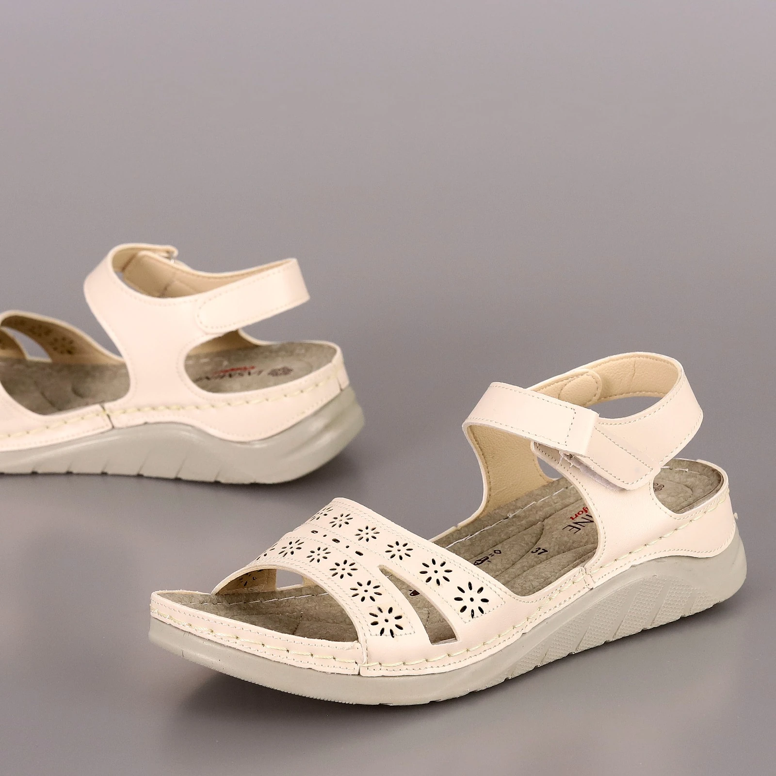 JESSİ 001 Desenli Cırtlı Sandalet