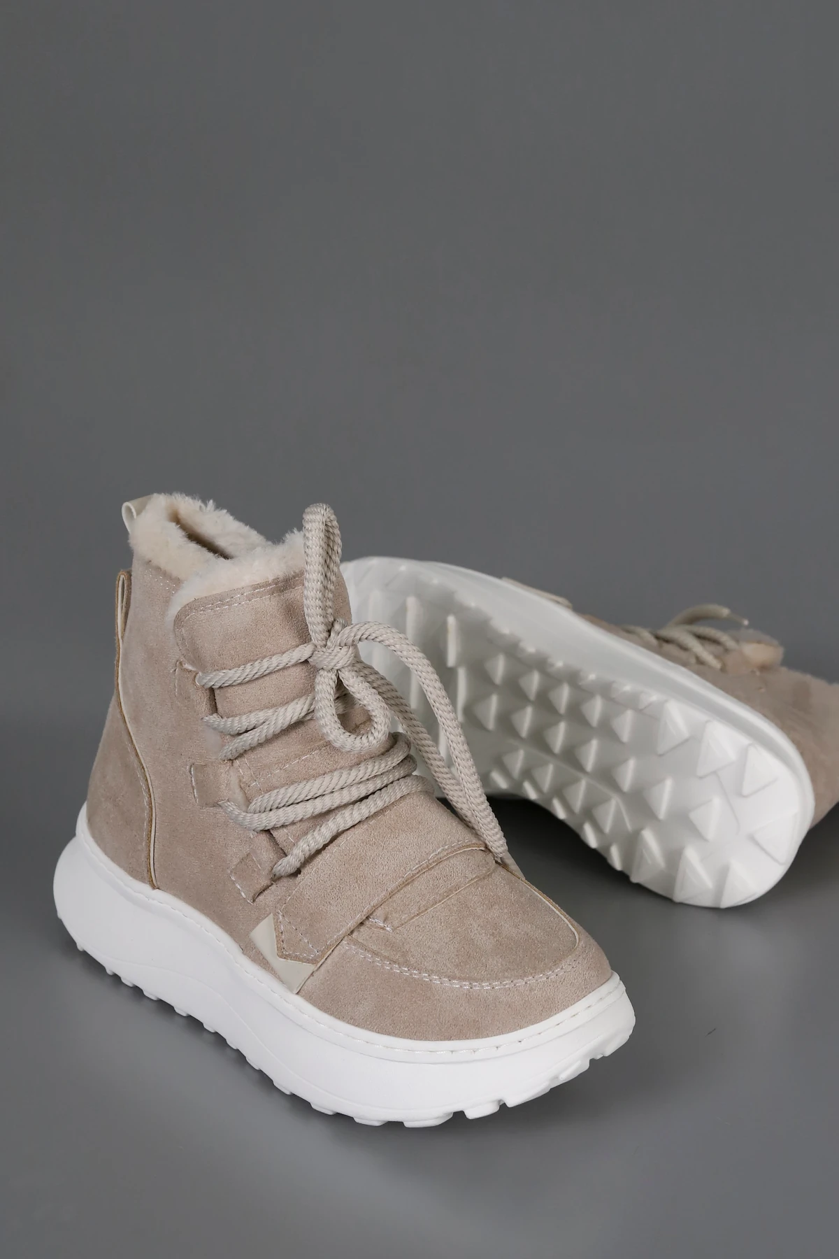 BTD02 Halat İp Detaylı Kürklü Bot