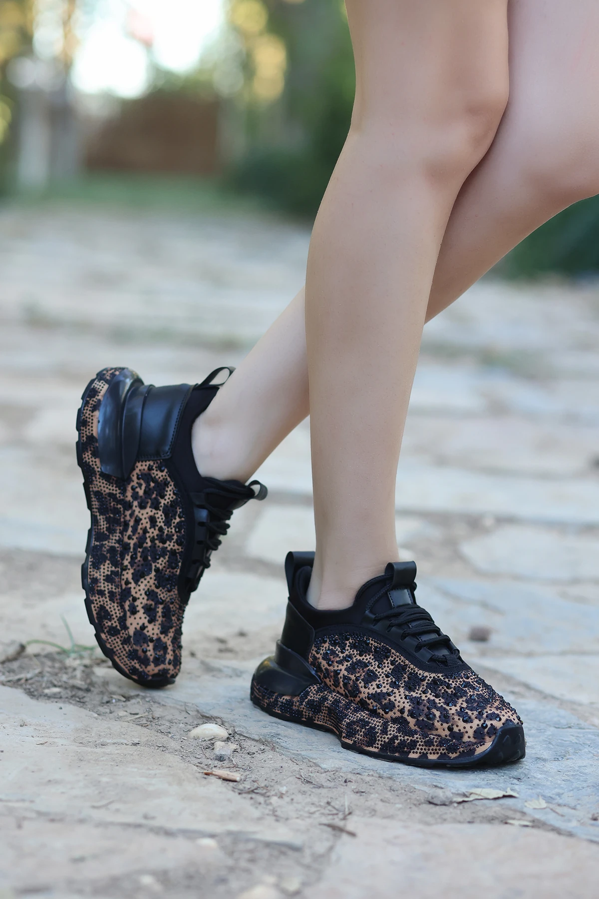 LJN 605 Bağcıklı Taşlı Spor Ayakkabı