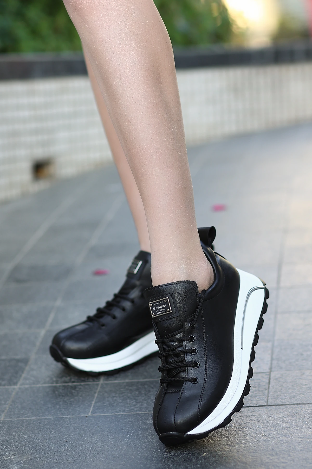 KAJAL 2024 Tabanlı Spor Ayakkabı