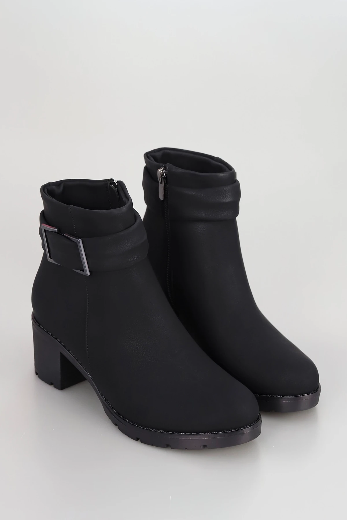 BLN 703 Kemer Tokalı Kalın Topuklu Bot