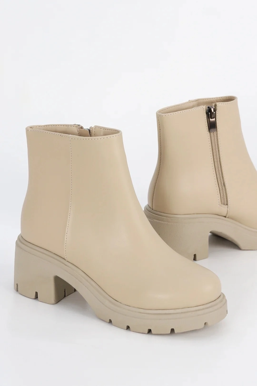 NVL 557 Yandan Fermuarlı Orta Topuk Yarım Bot