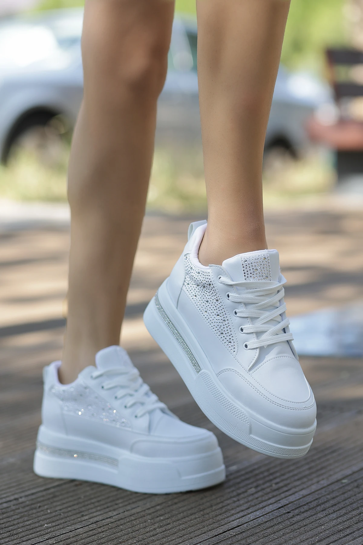 FRM 117 Taş Detaylı Spor Ayakkabı - BEYAZ