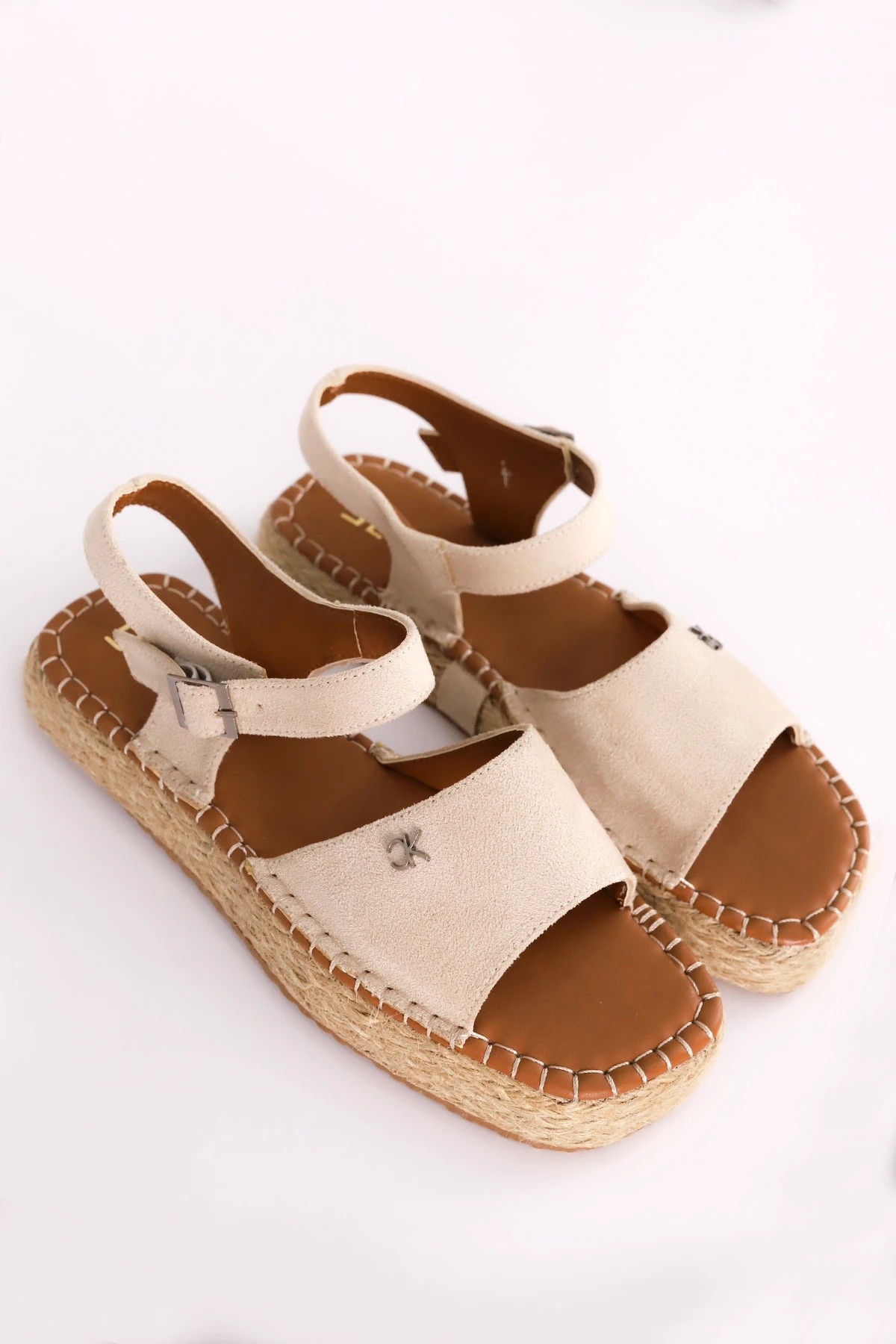 YK 01 Hasır Düz Tabanlı Sandalet