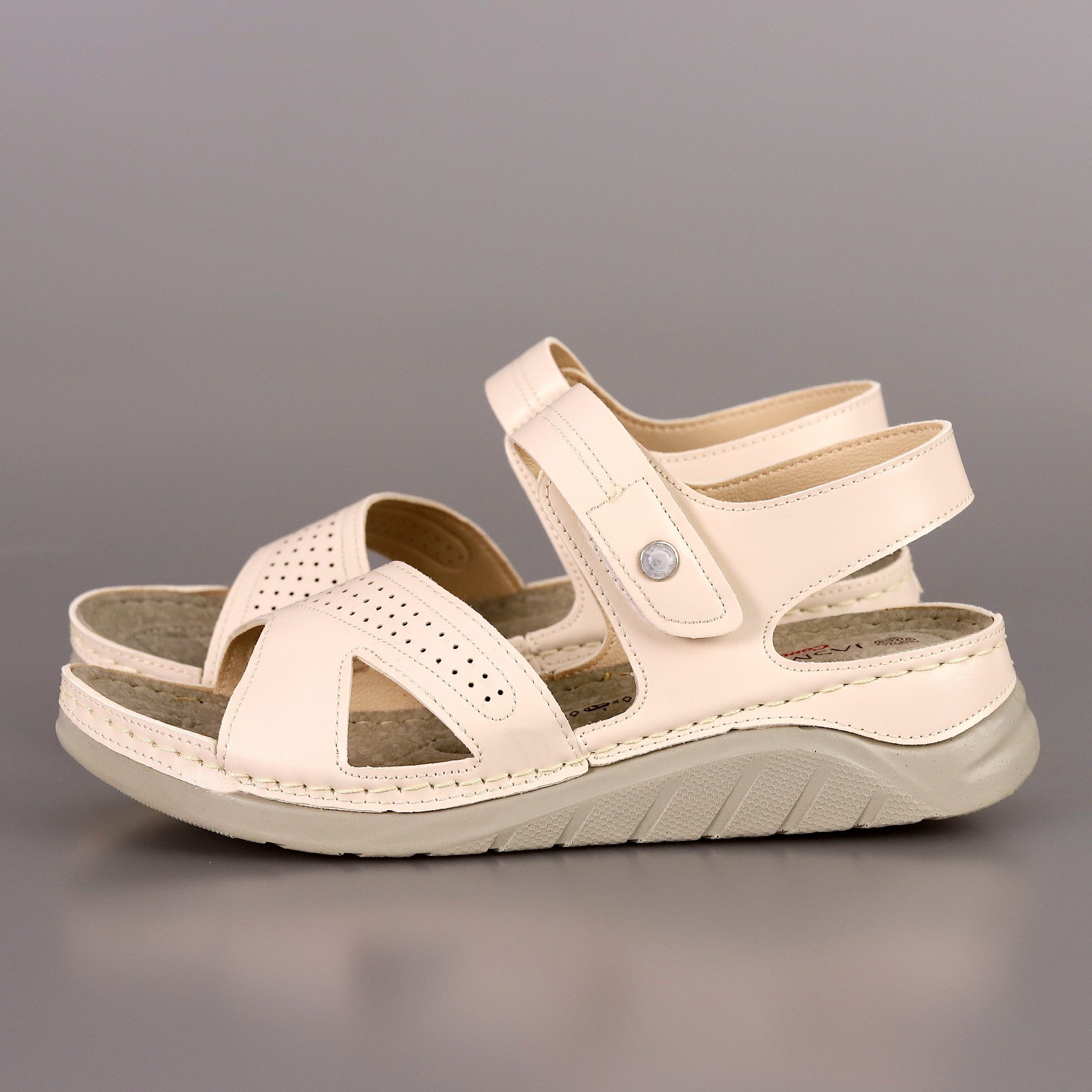 JESSİ 002 Düz Desenli Sandalet