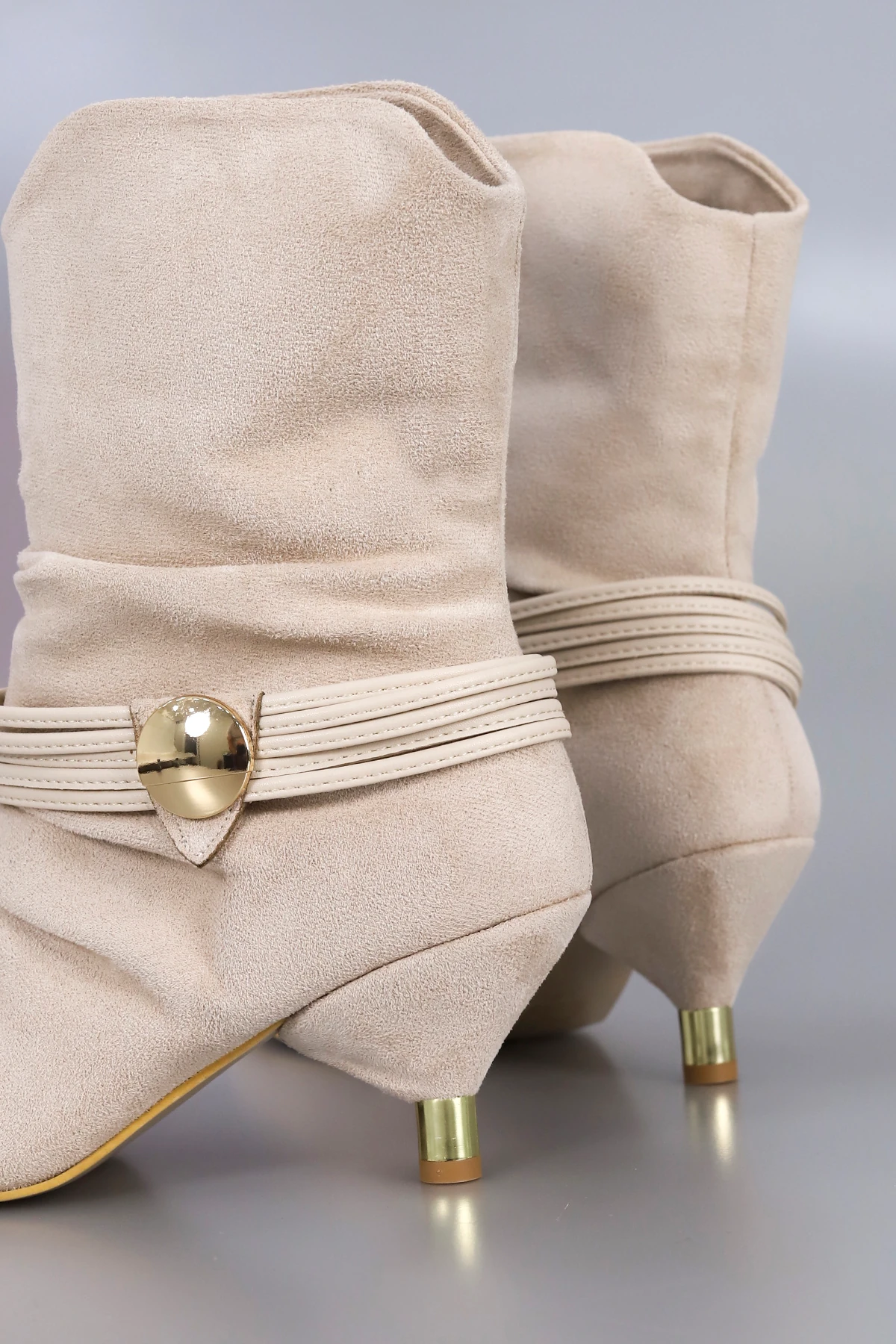 PİER 223 Toka Detaylı Körüklü Bot