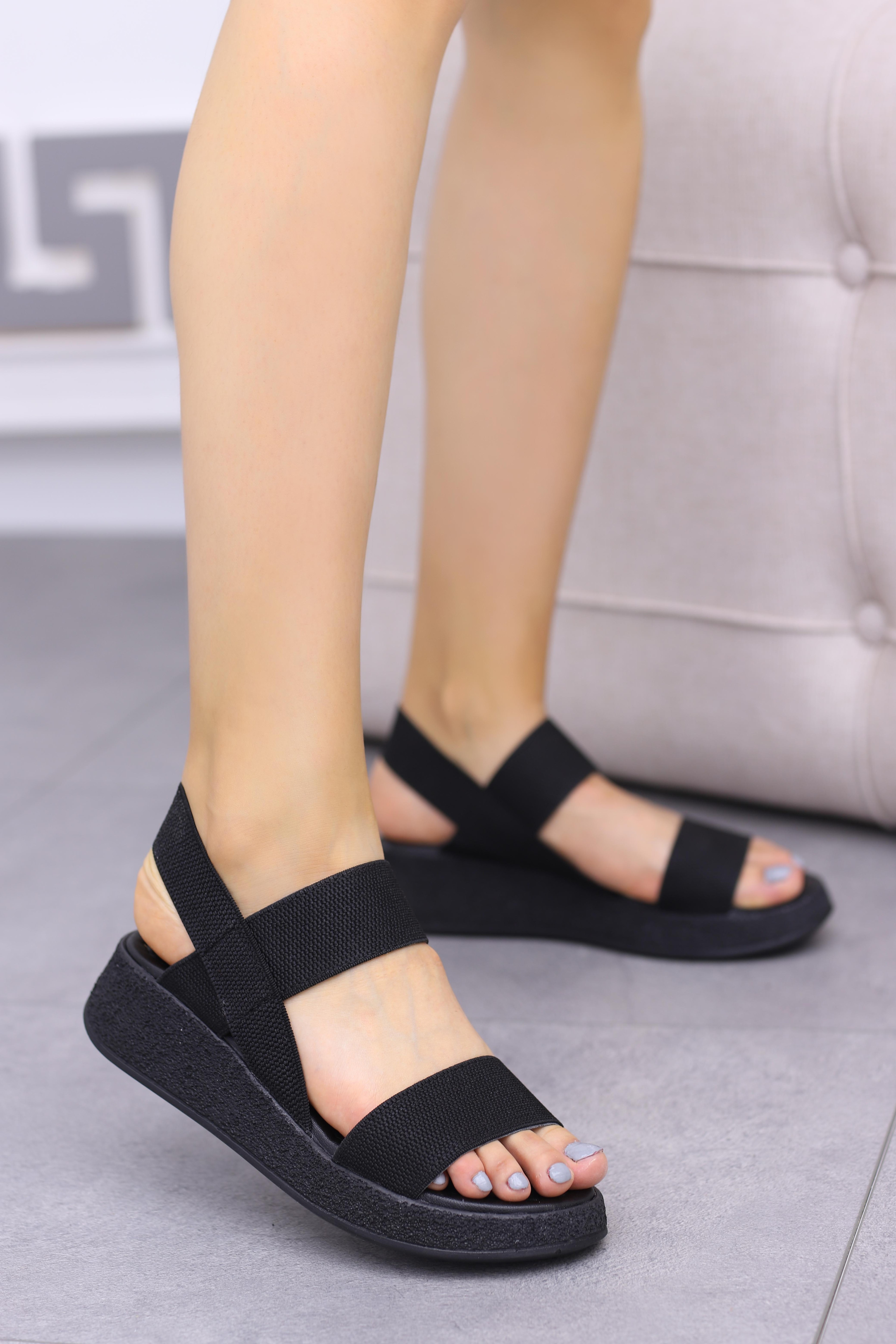 HNM 052 Lastik Detaylı Sandalet - SİYAH