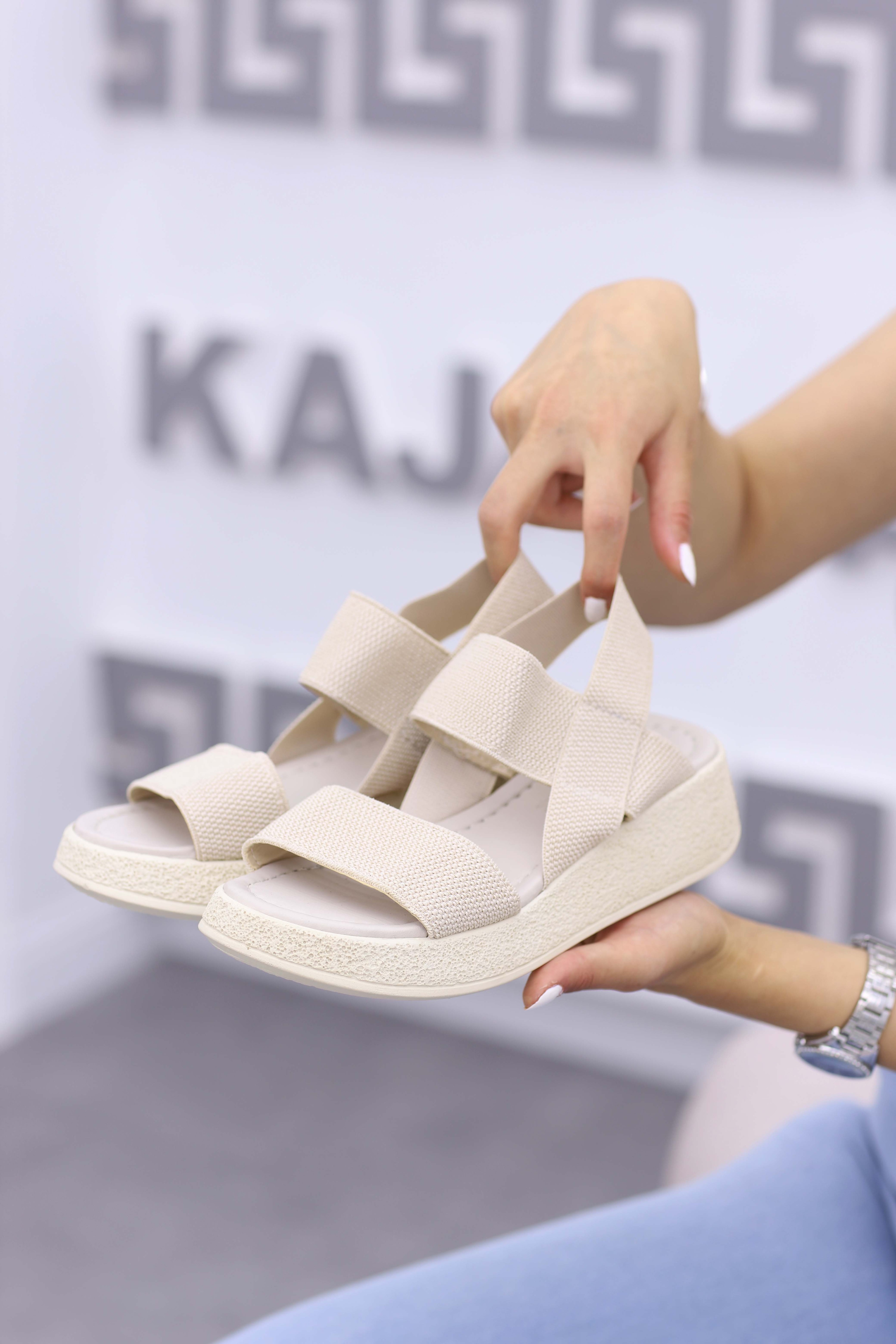 HNM 052 Lastik Detaylı Sandalet