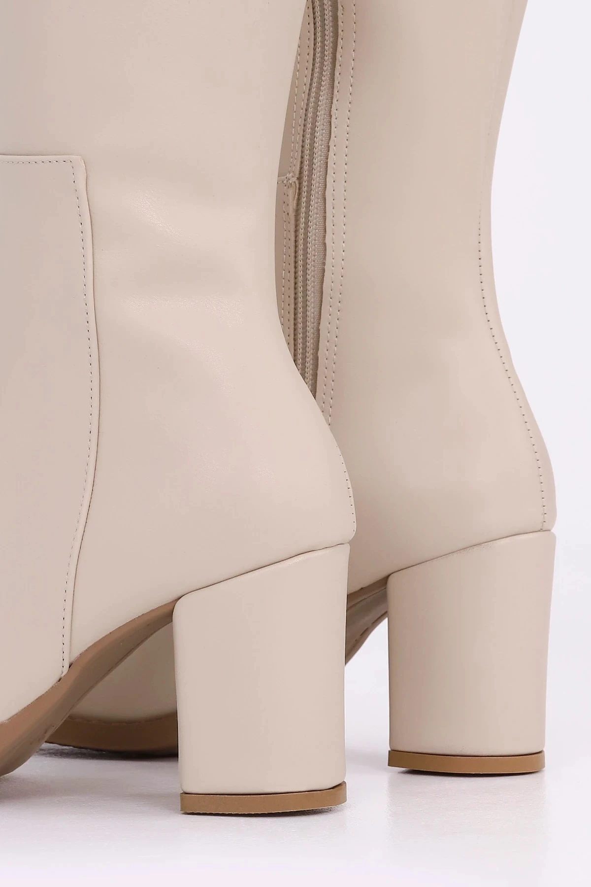 SLÇ 103 Fermuarlı Kalın Topuklu Çizme