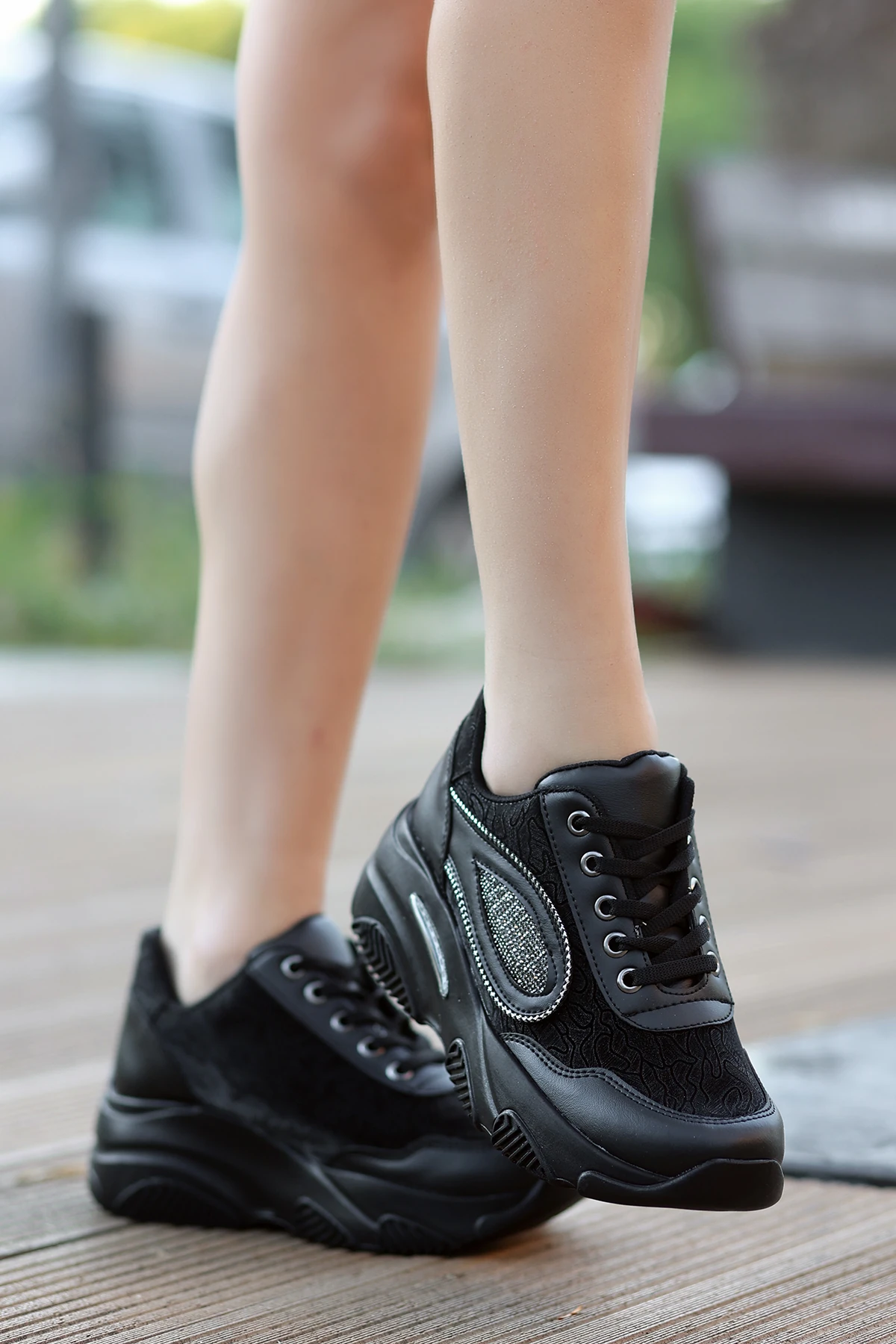 DNR 234 Taşlı Bağcıklı Spor Ayakkabı - GOLD