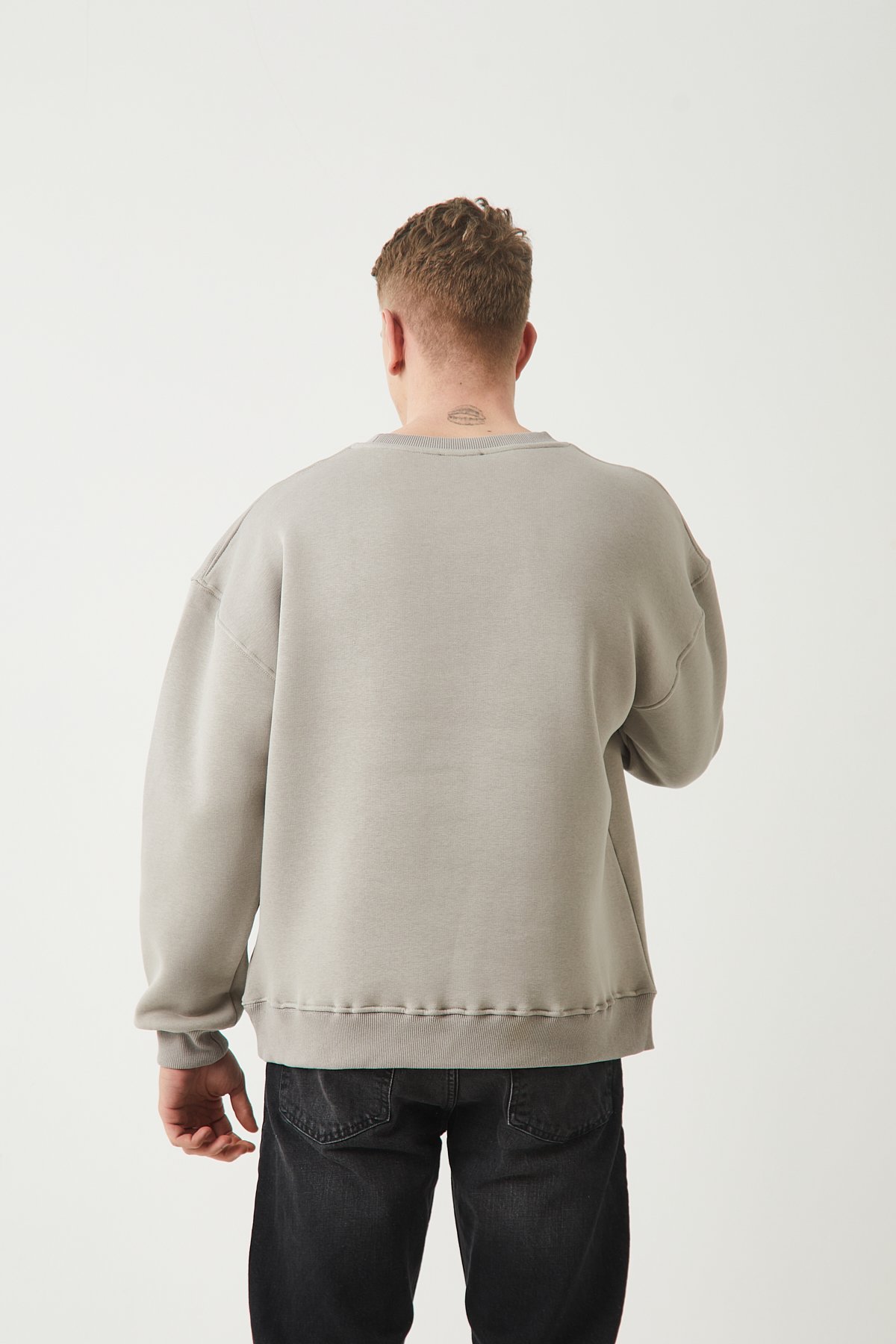 ŞARDONLU OVERSIZE SWEATSHIRT