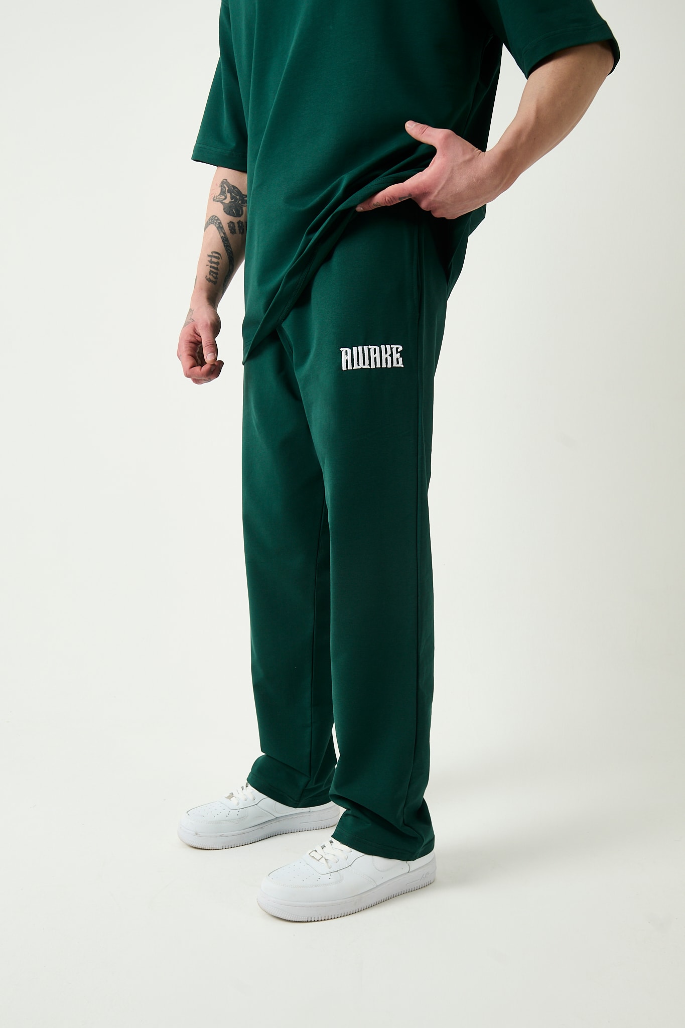 AWAKE BAGGY PANTOLON - Oil Green