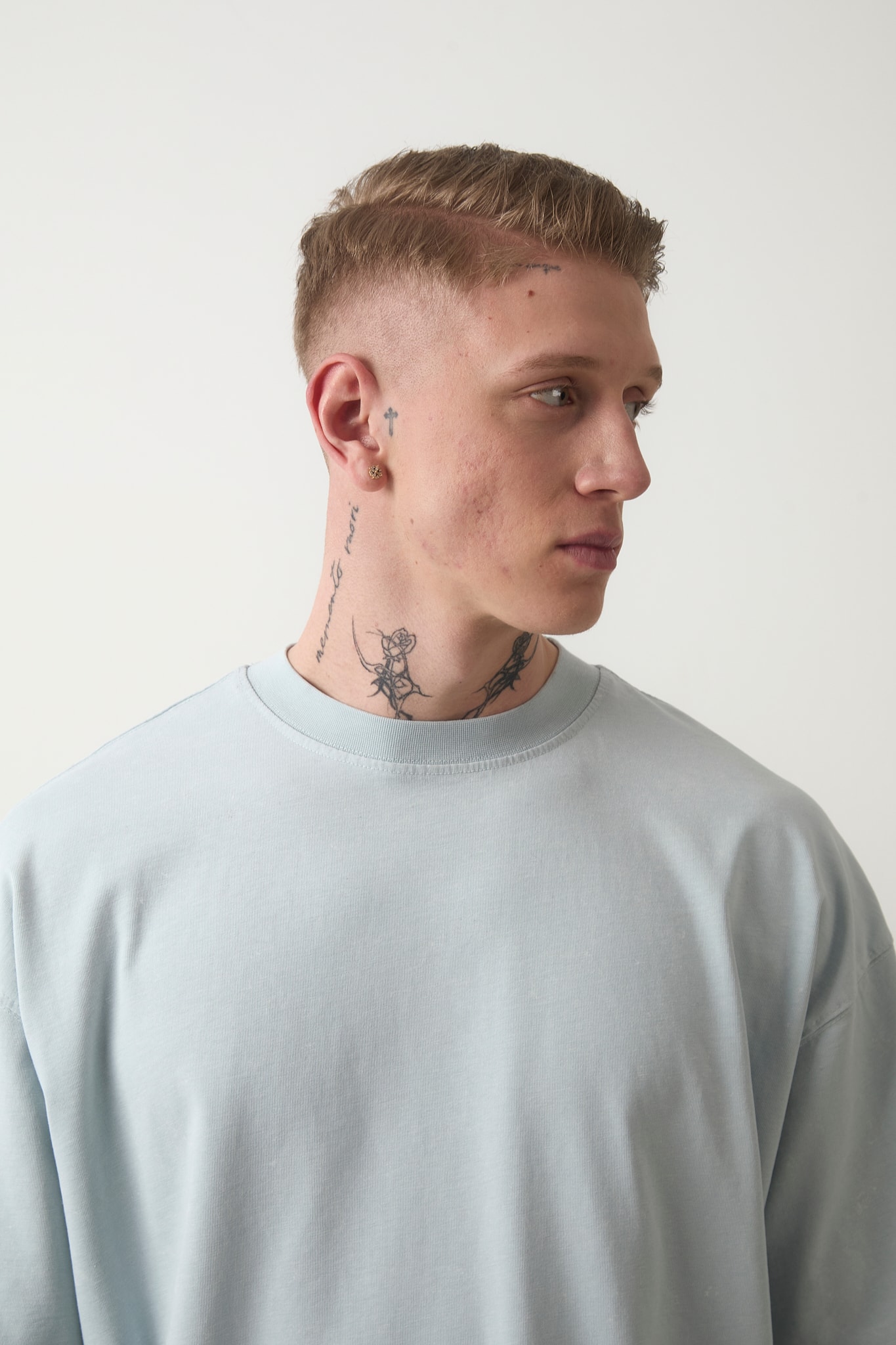 PREMIUM YIKAMALI BASIC T-SHIRT - Ice Blue