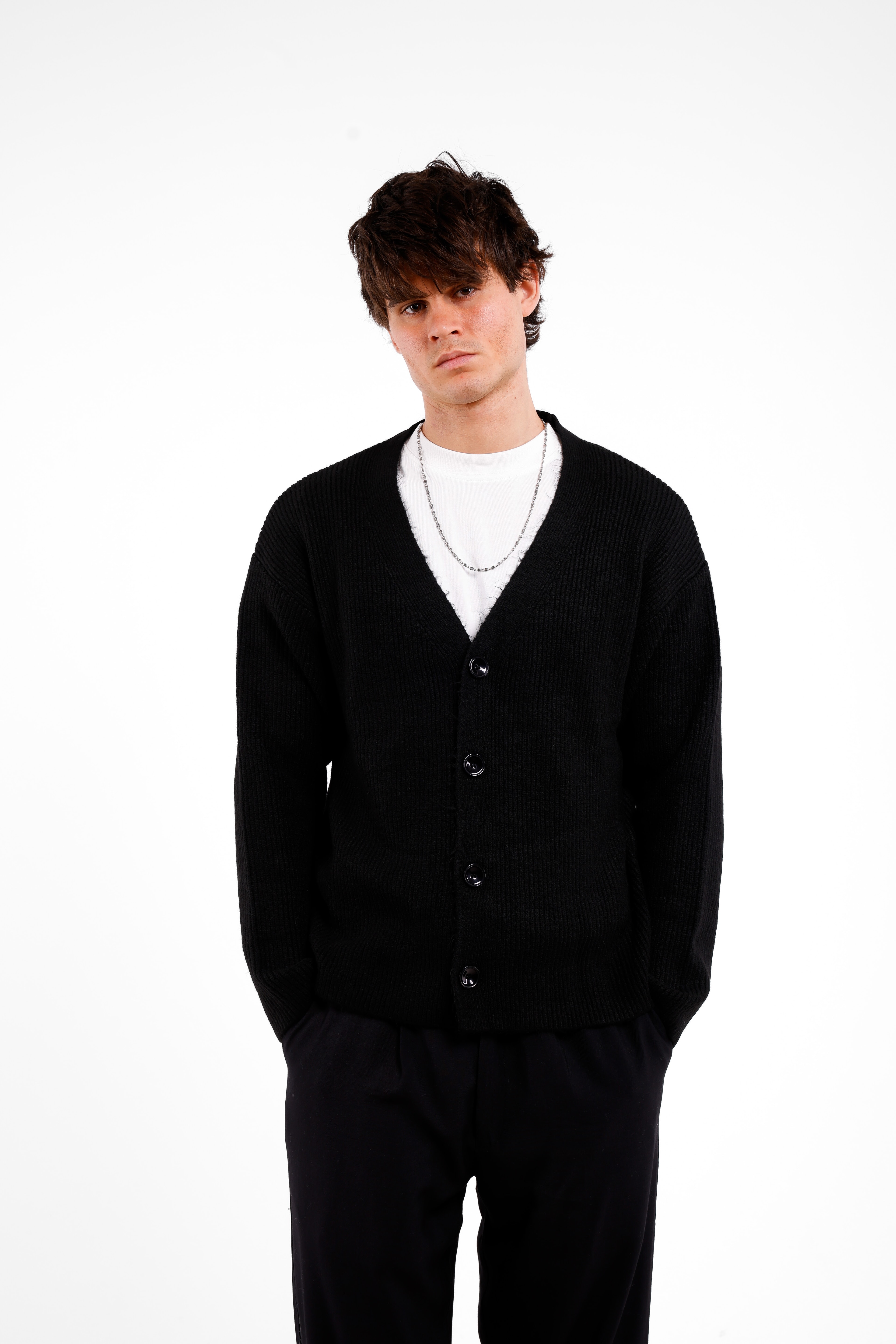 OVERSIZE TÜYLÜ TRİKO HIRKA - SIYAH