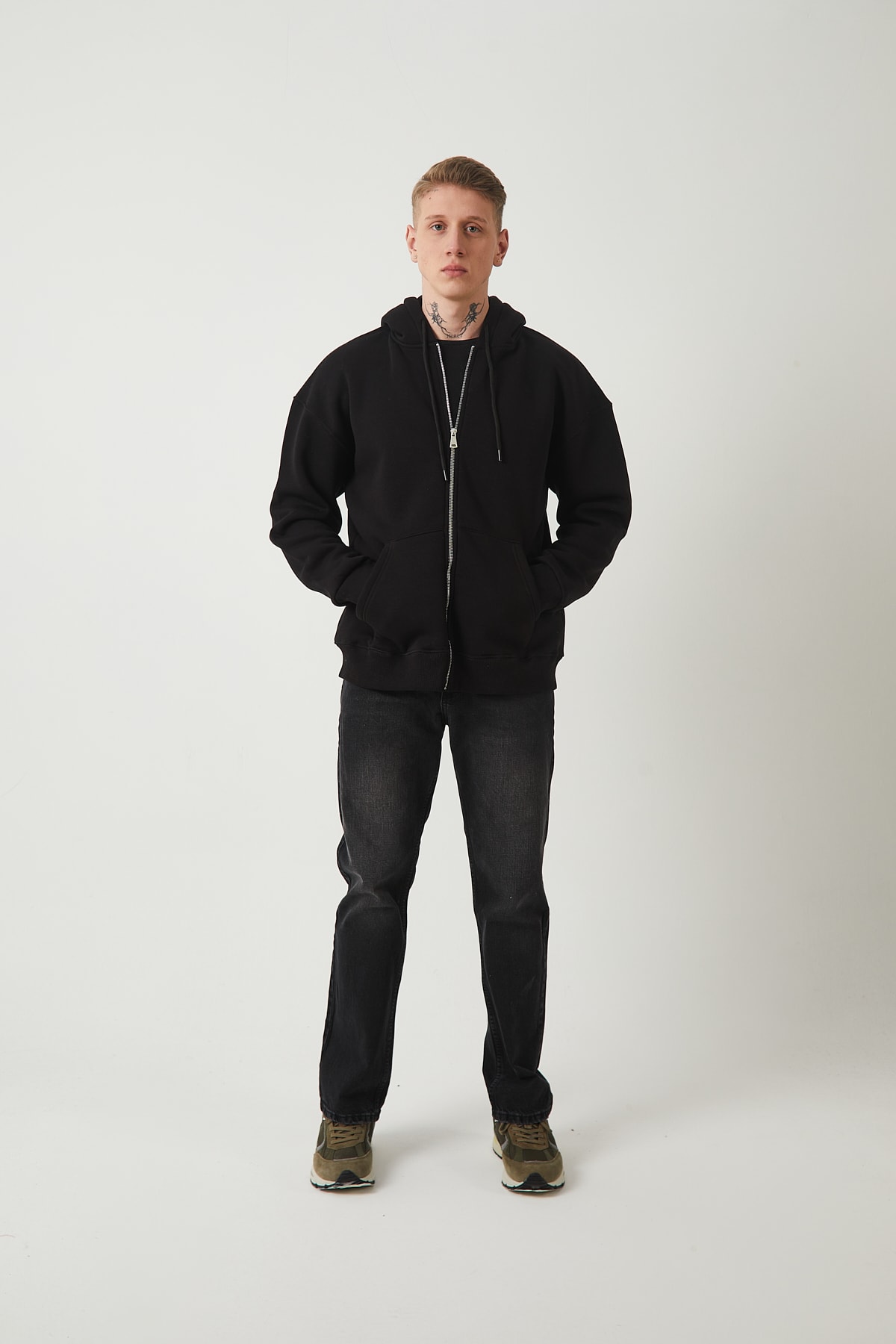 FERMUARLI KAPÜŞONLU SWEATSHIRT - SIYAH