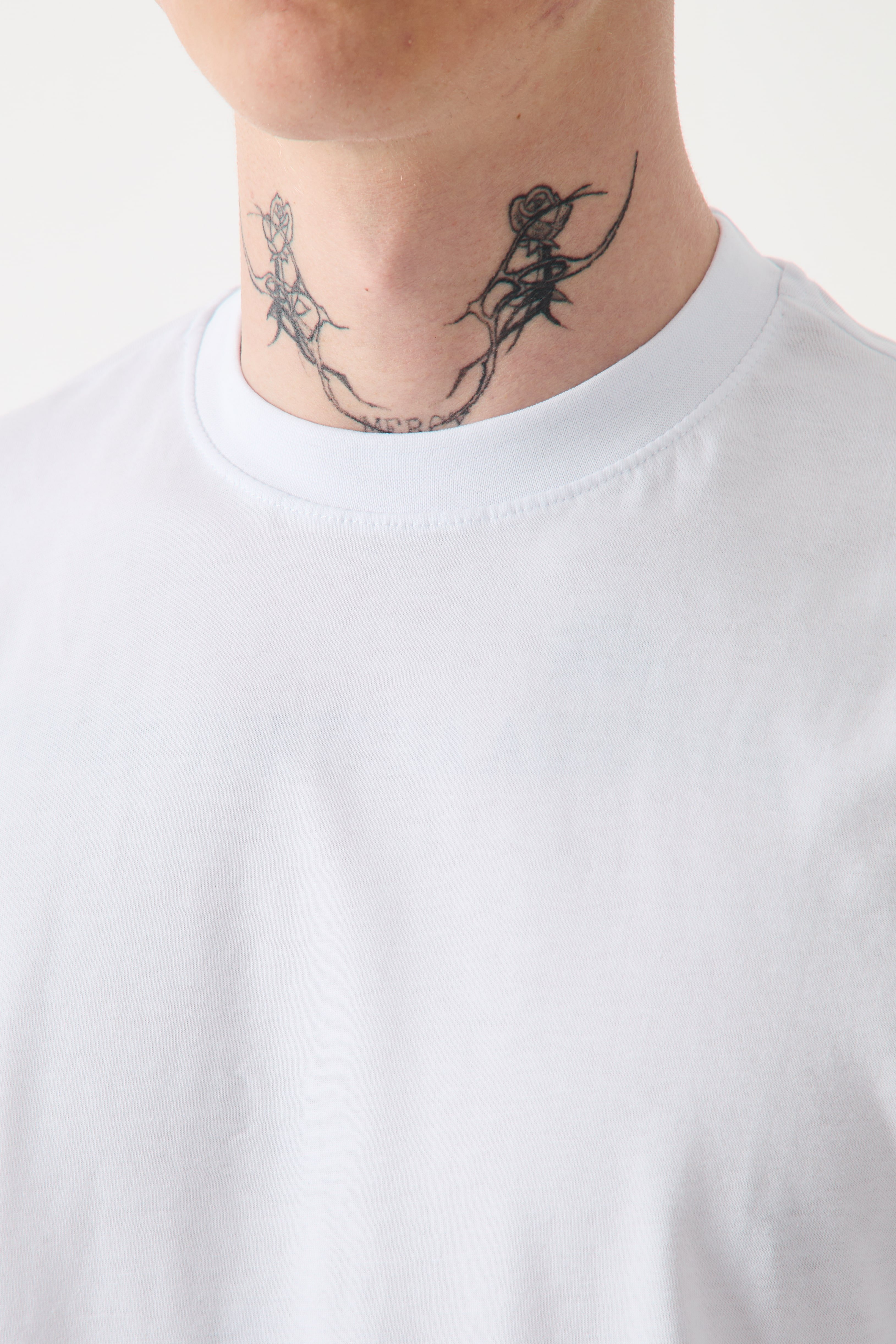 BASIC OVERSIZE T-SHIRT
