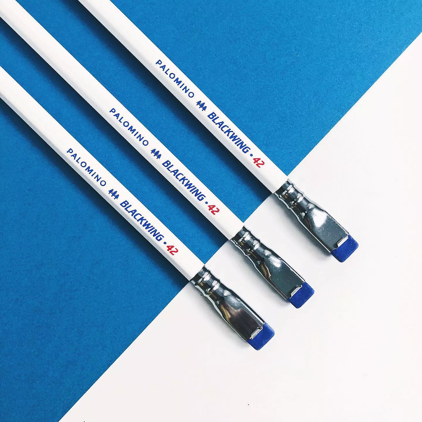 Blackwing Volume 42