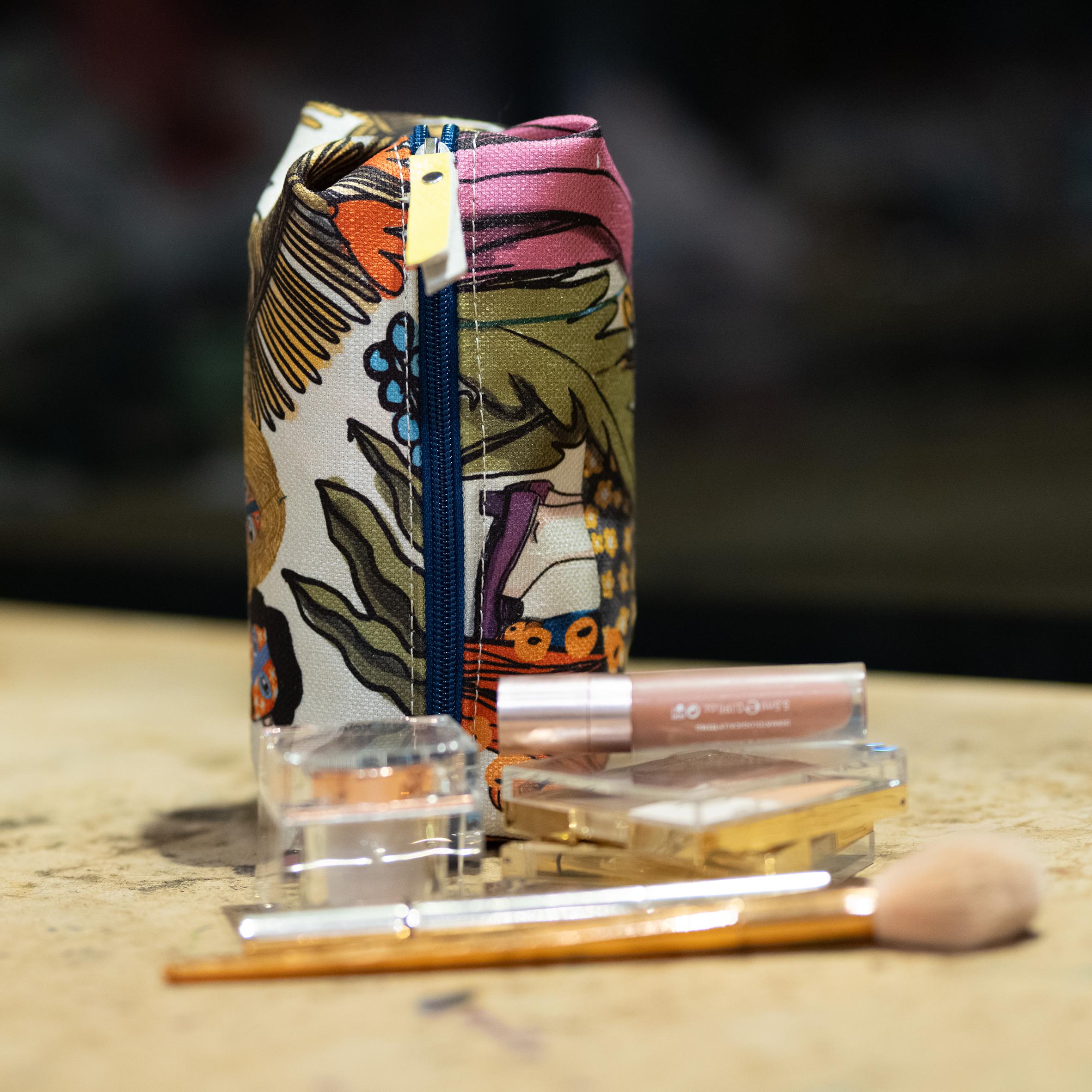 ben biraz geç anlıyor yavaş yaşıyorum bu hayatı makeup case 
