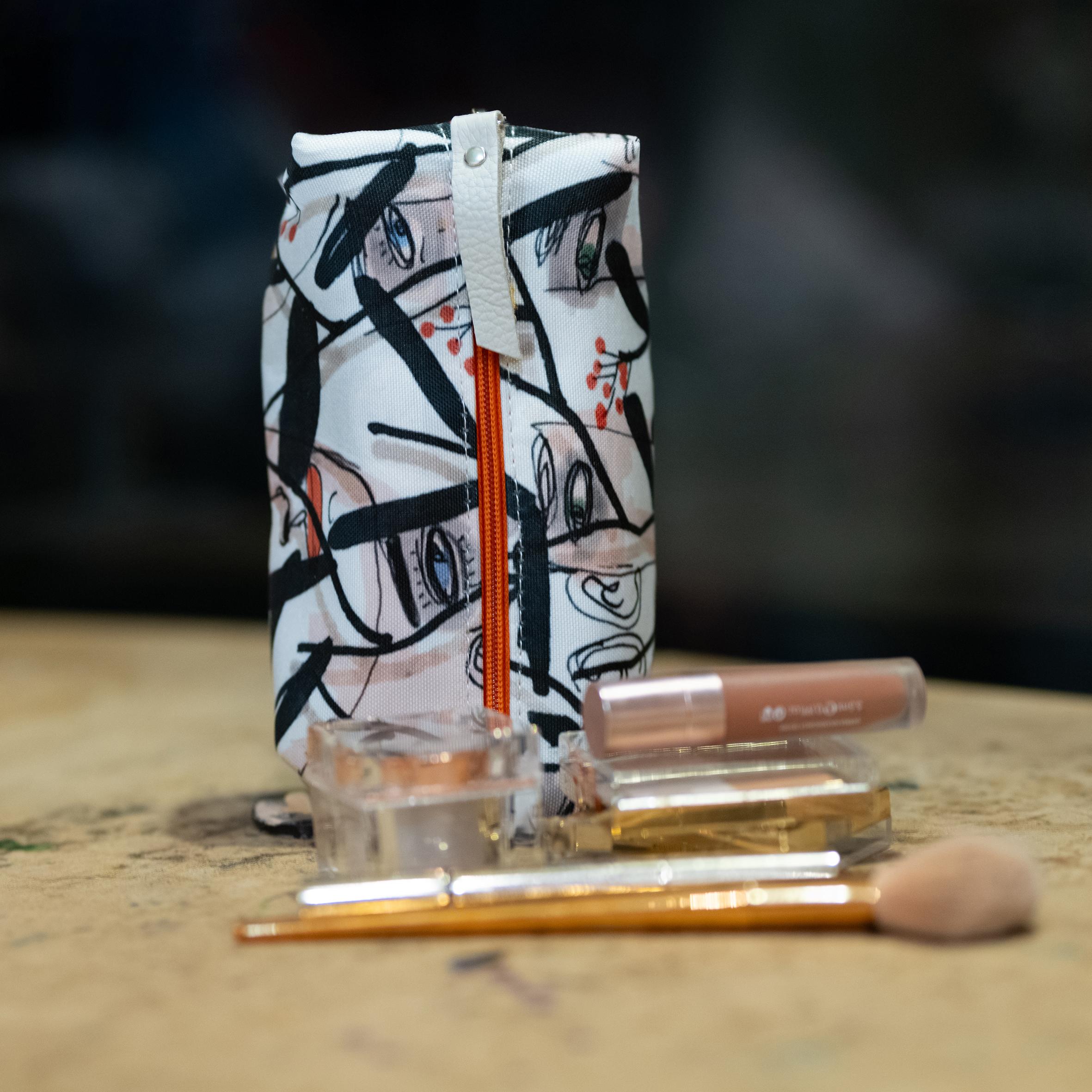 make-up bag15