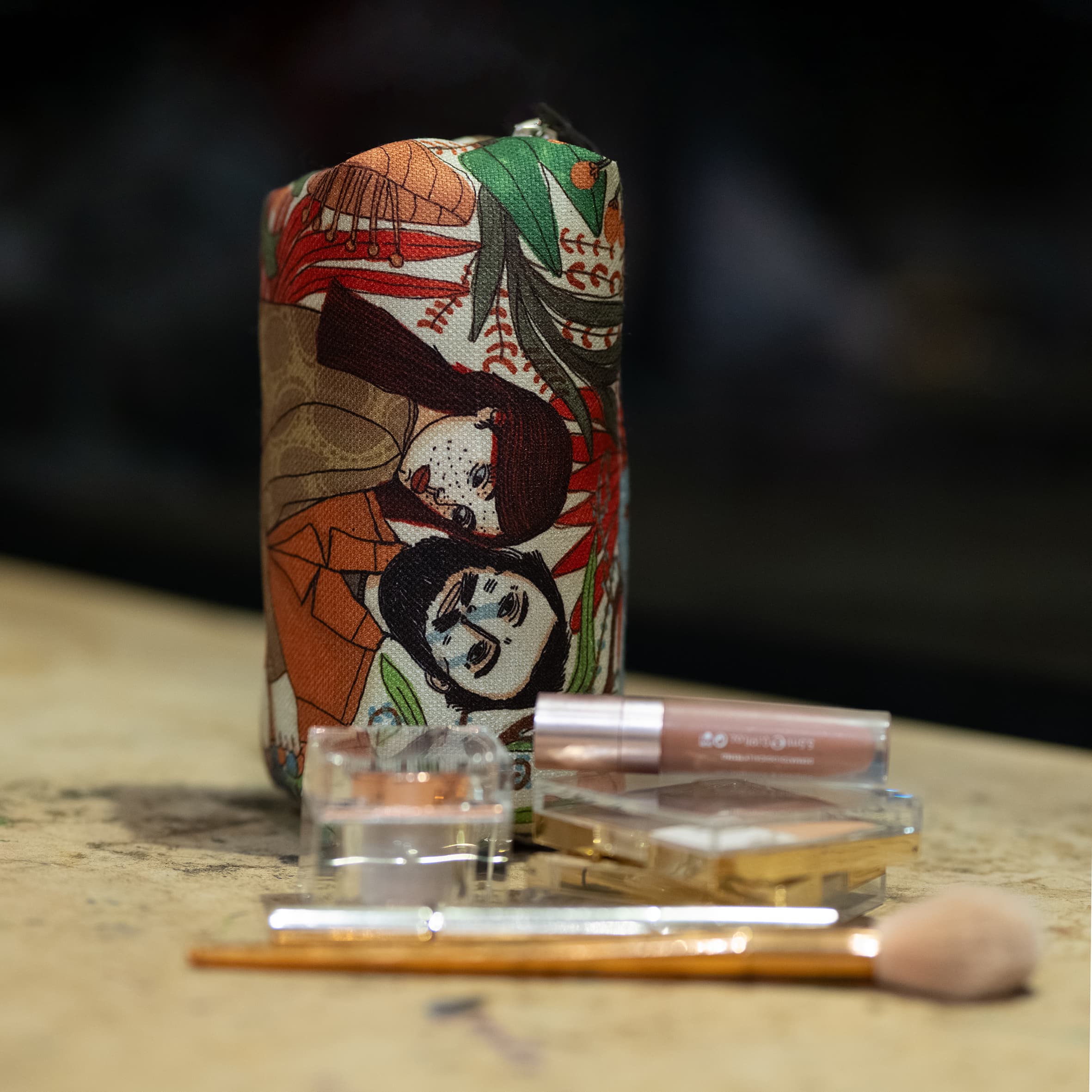 bütün bosluklar seninle dolduruldu makeup case 