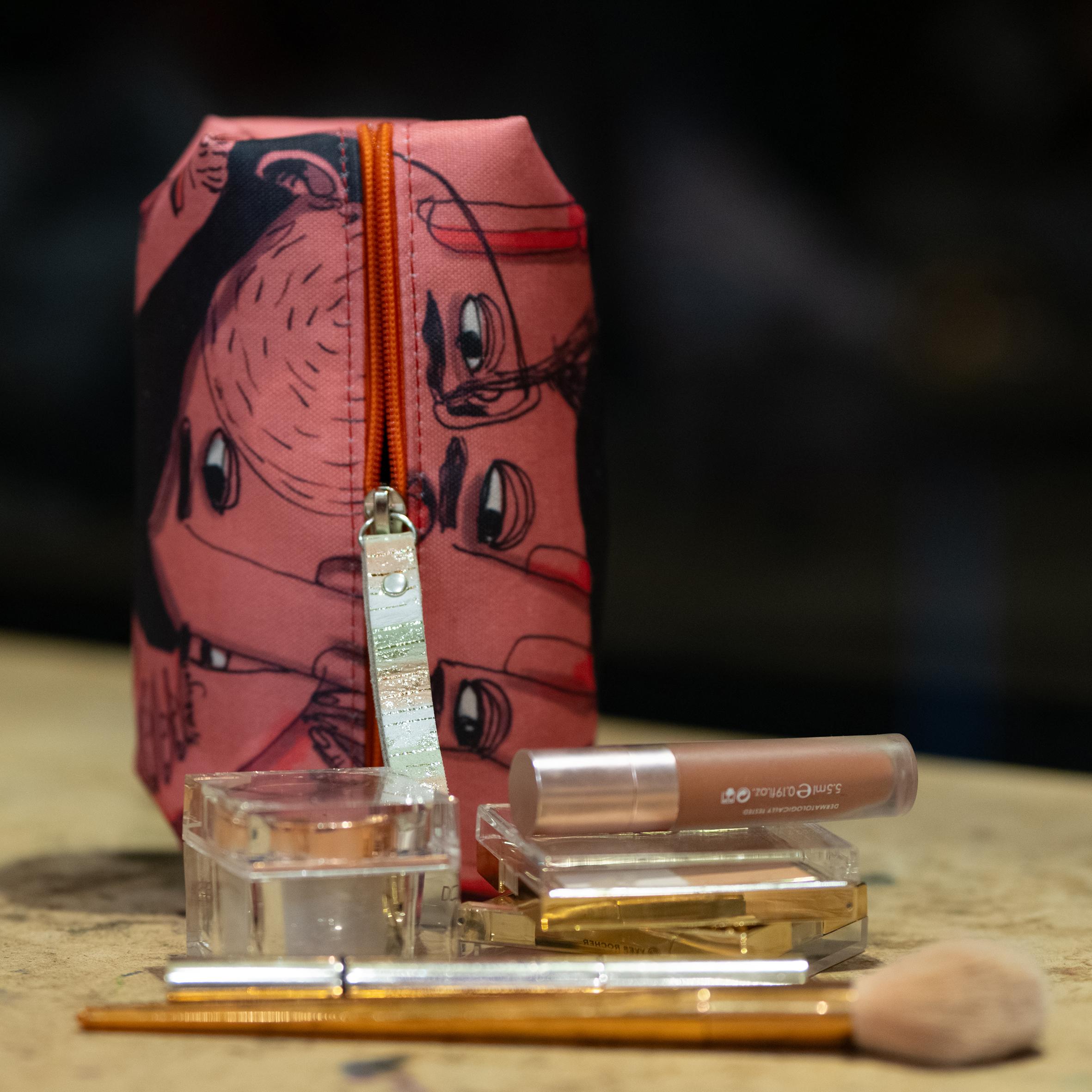 make-up bag04