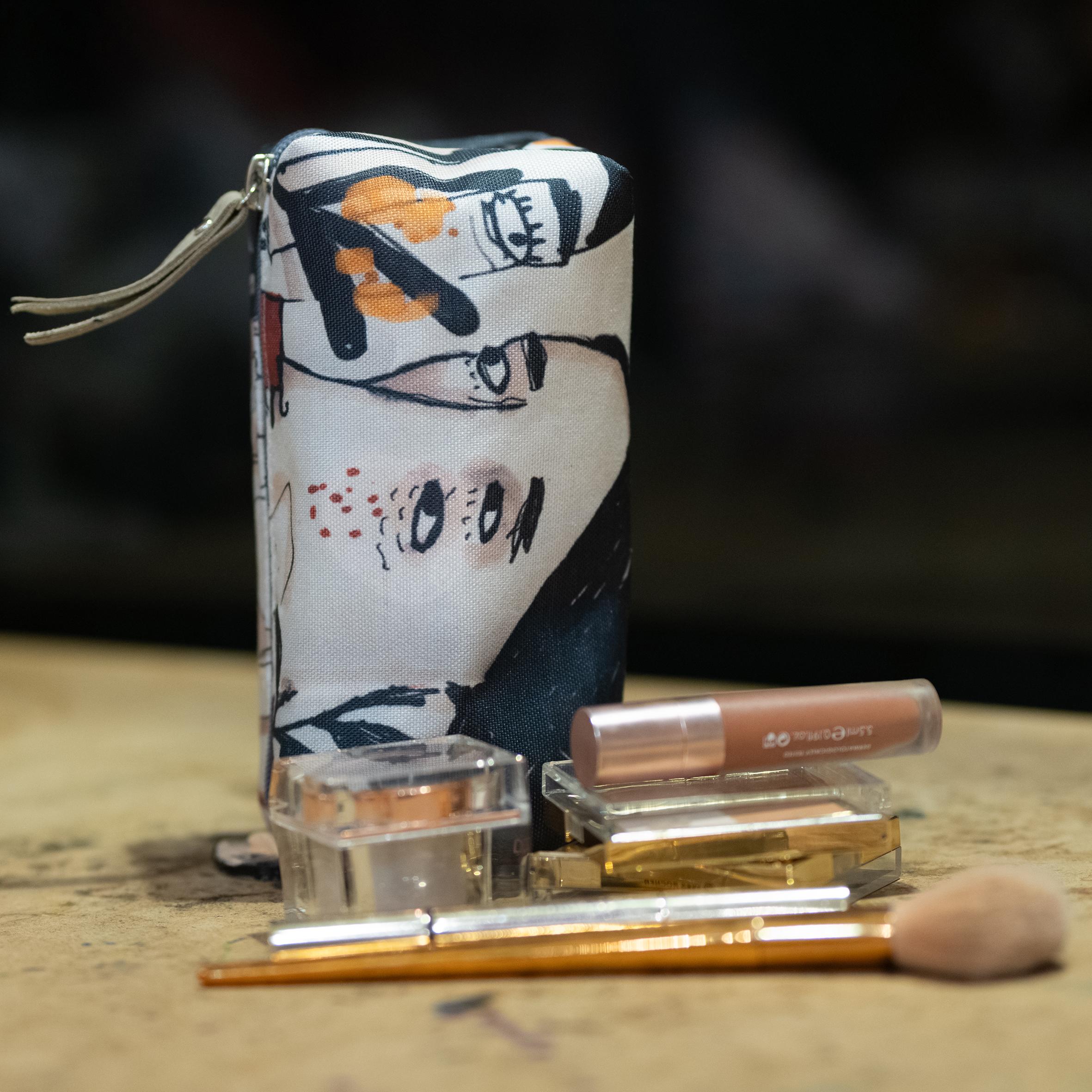 make-up bag13