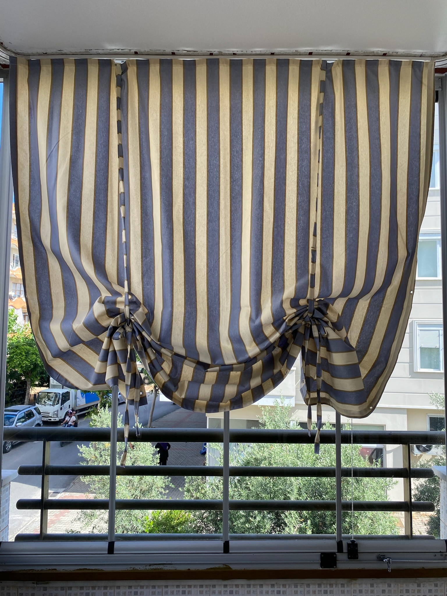 Büzgülü Balkon Perdesi