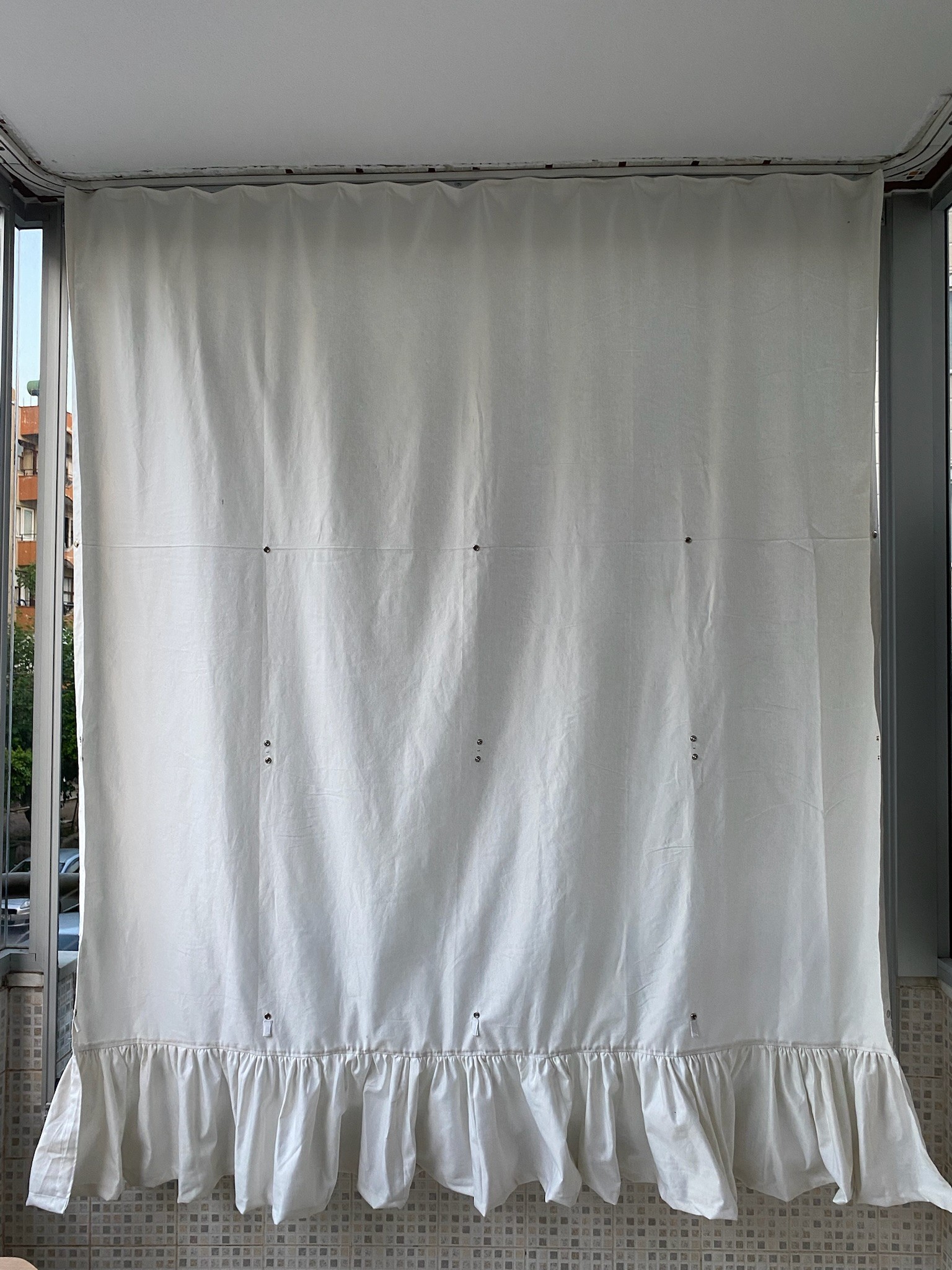 Çıtçıtlı Fırfırlı Balkon Perdesi