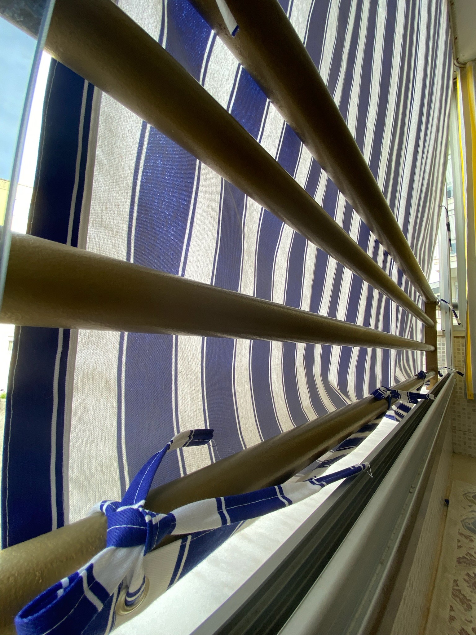 Standart Çizgili Balkon Perdesi