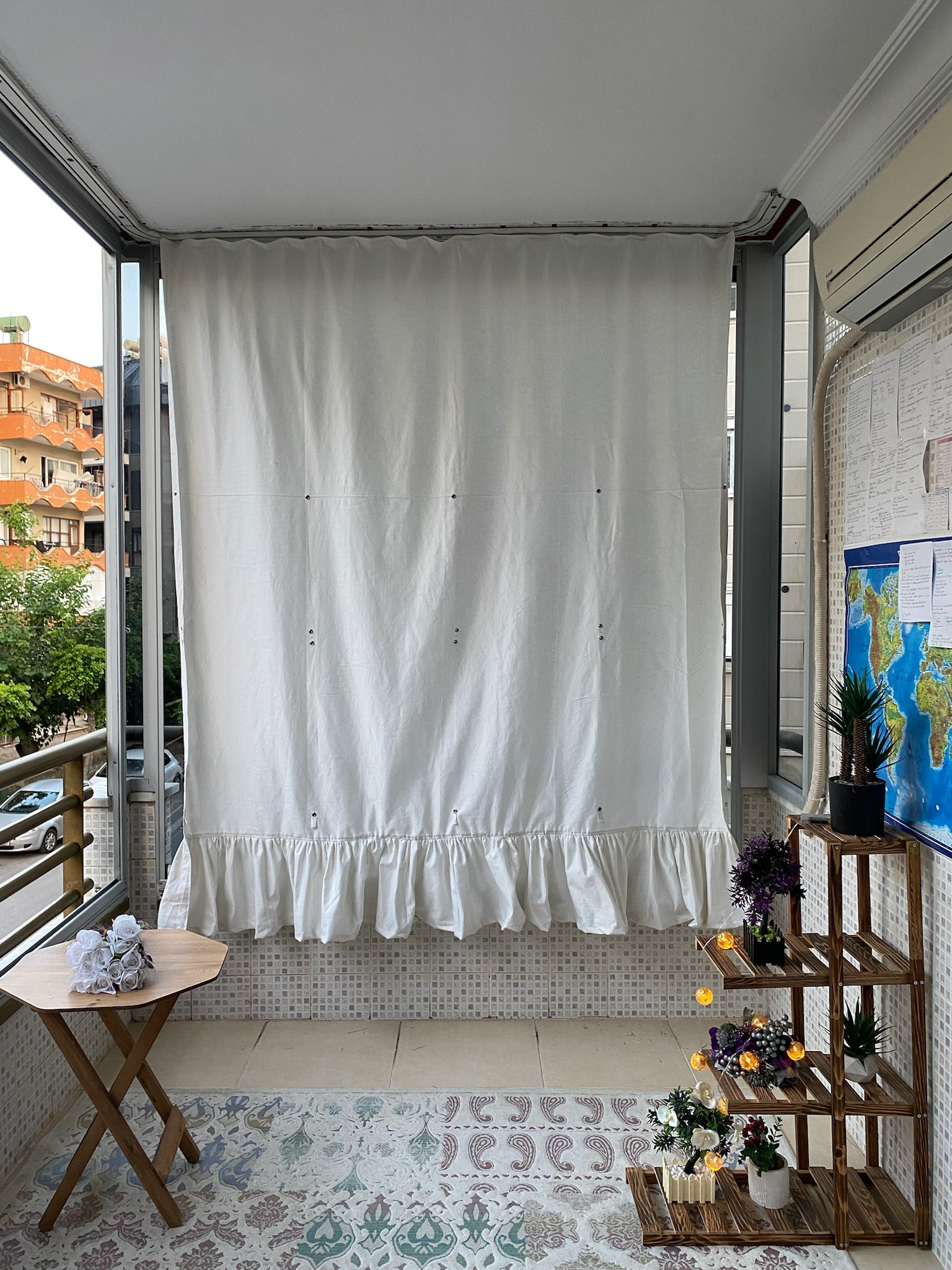 Çıtçıtlı Fırfırlı Balkon Perdesi
