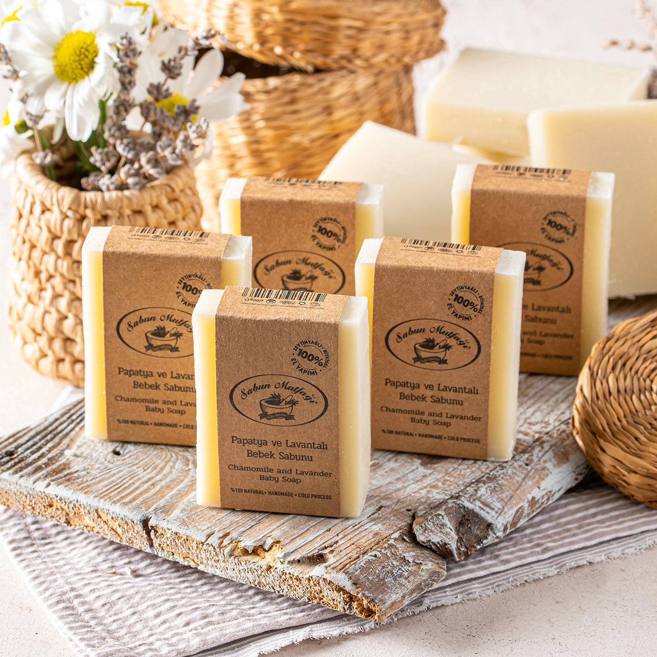 "Papatya ve Lavantalı Bebek Sabunu" Doğal Sabun / "Chamomile and  Lavander Baby Soap" Natural Soap